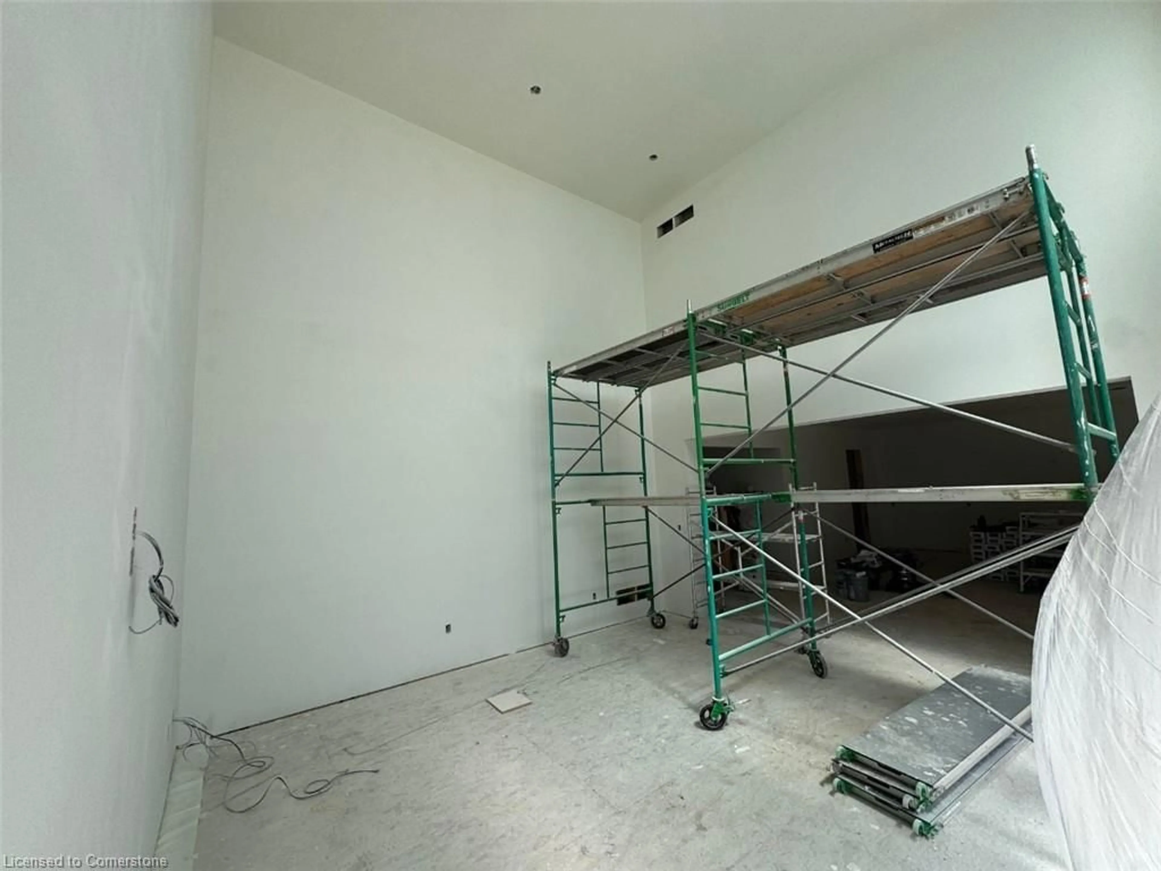 A pic of a room for 5 West Harris Rd, Brantford Ontario N3T 5L4