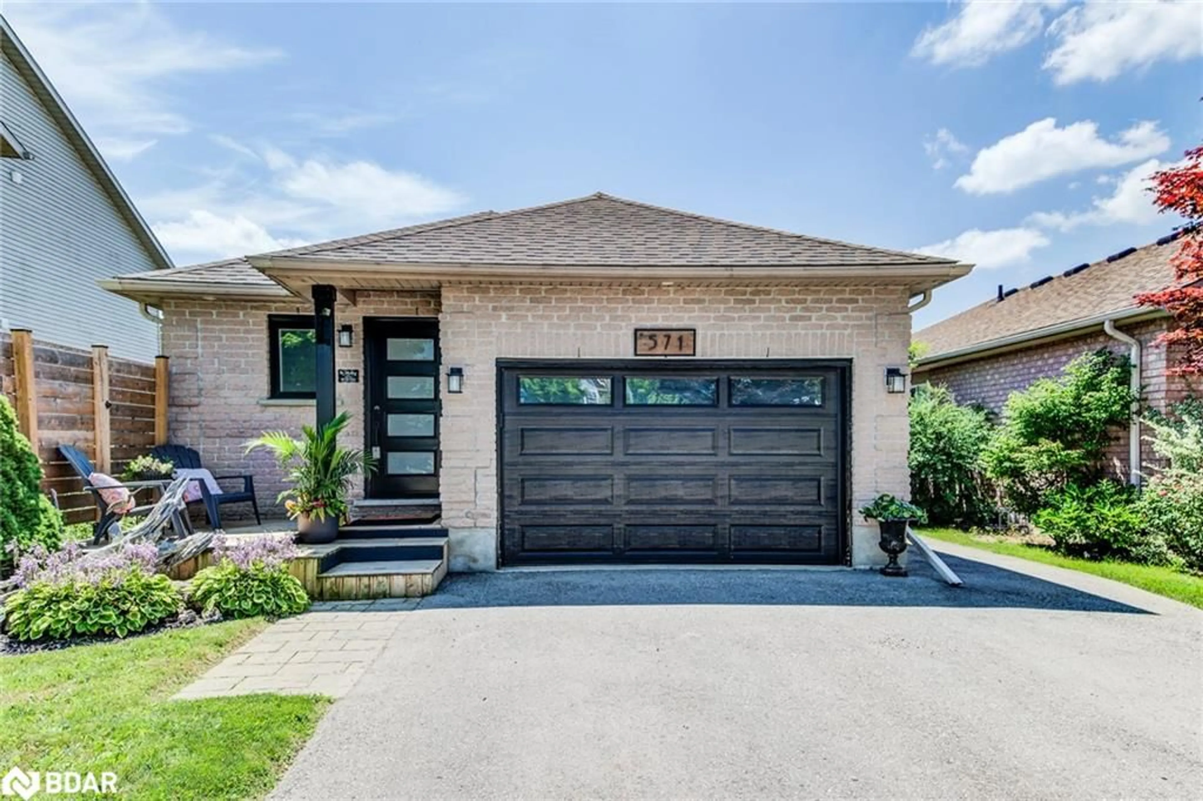 Home with brick exterior material, street for 571 Mctavish St, Fergus Ontario N1M 3R1