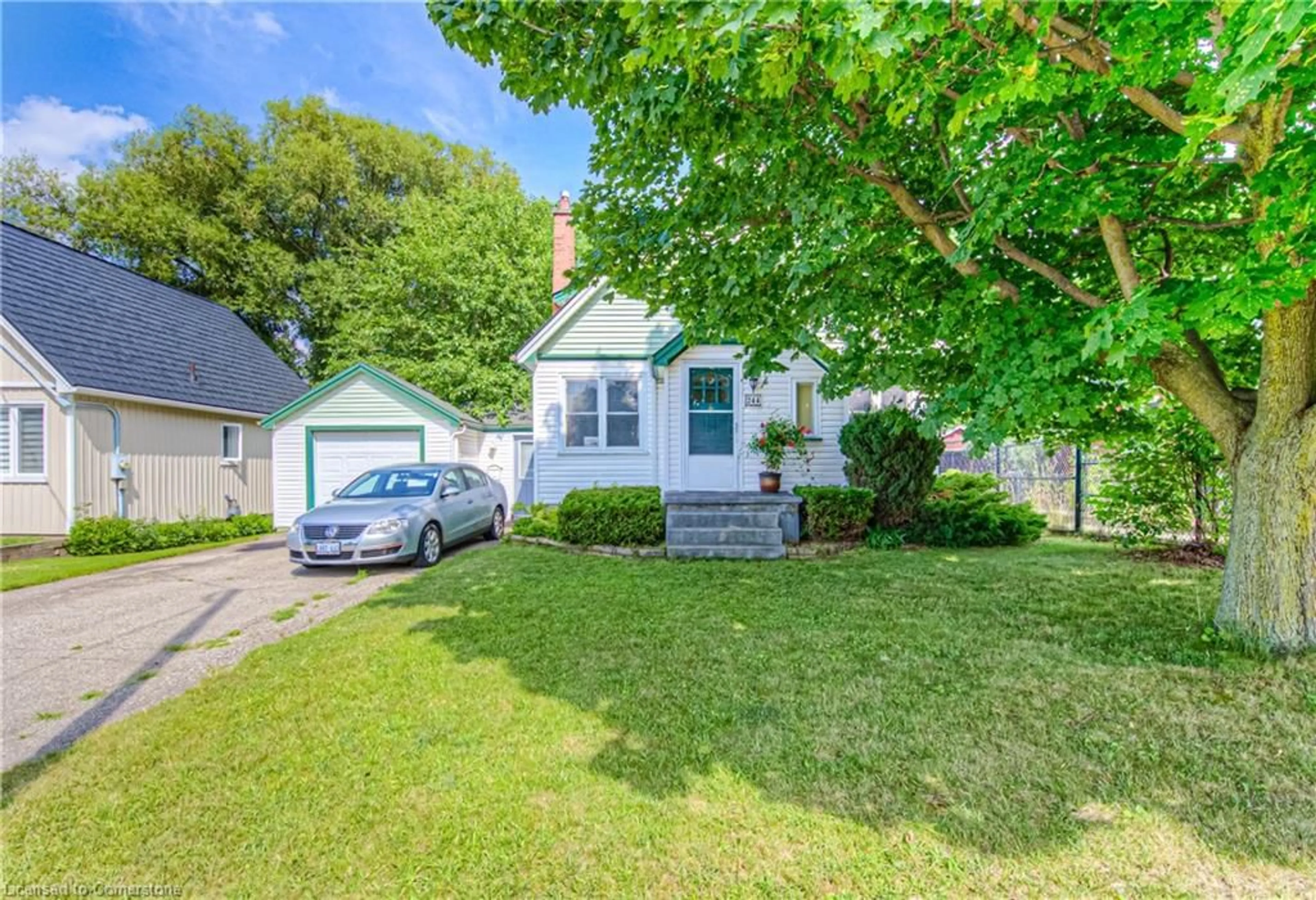 A pic from outside/outdoor area/front of a property/back of a property/a pic from drone, street for 244 Lancaster St, Kitchener Ontario N2H 4V1