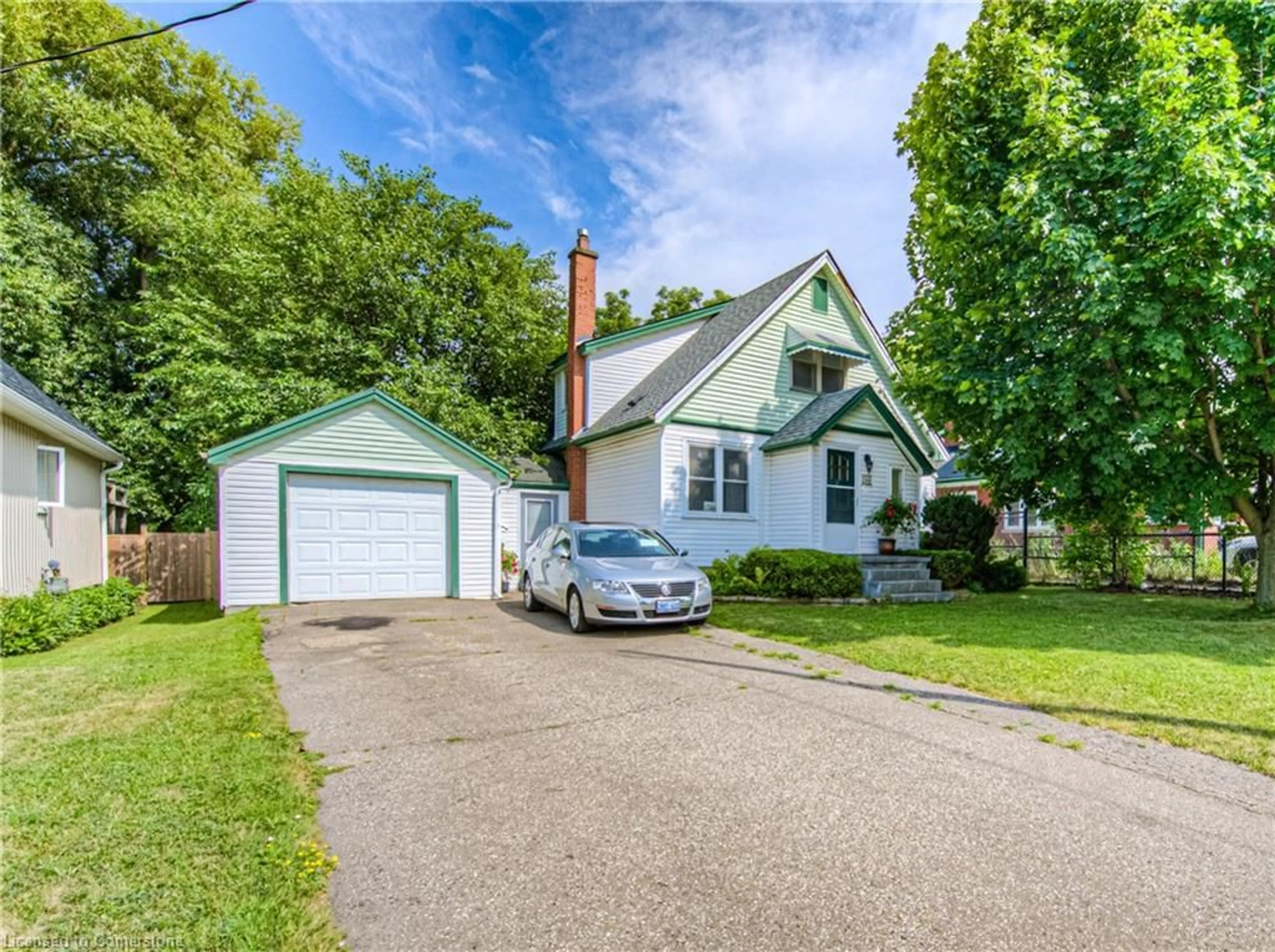 A pic from outside/outdoor area/front of a property/back of a property/a pic from drone, street for 244 Lancaster St, Kitchener Ontario N2H 4V1