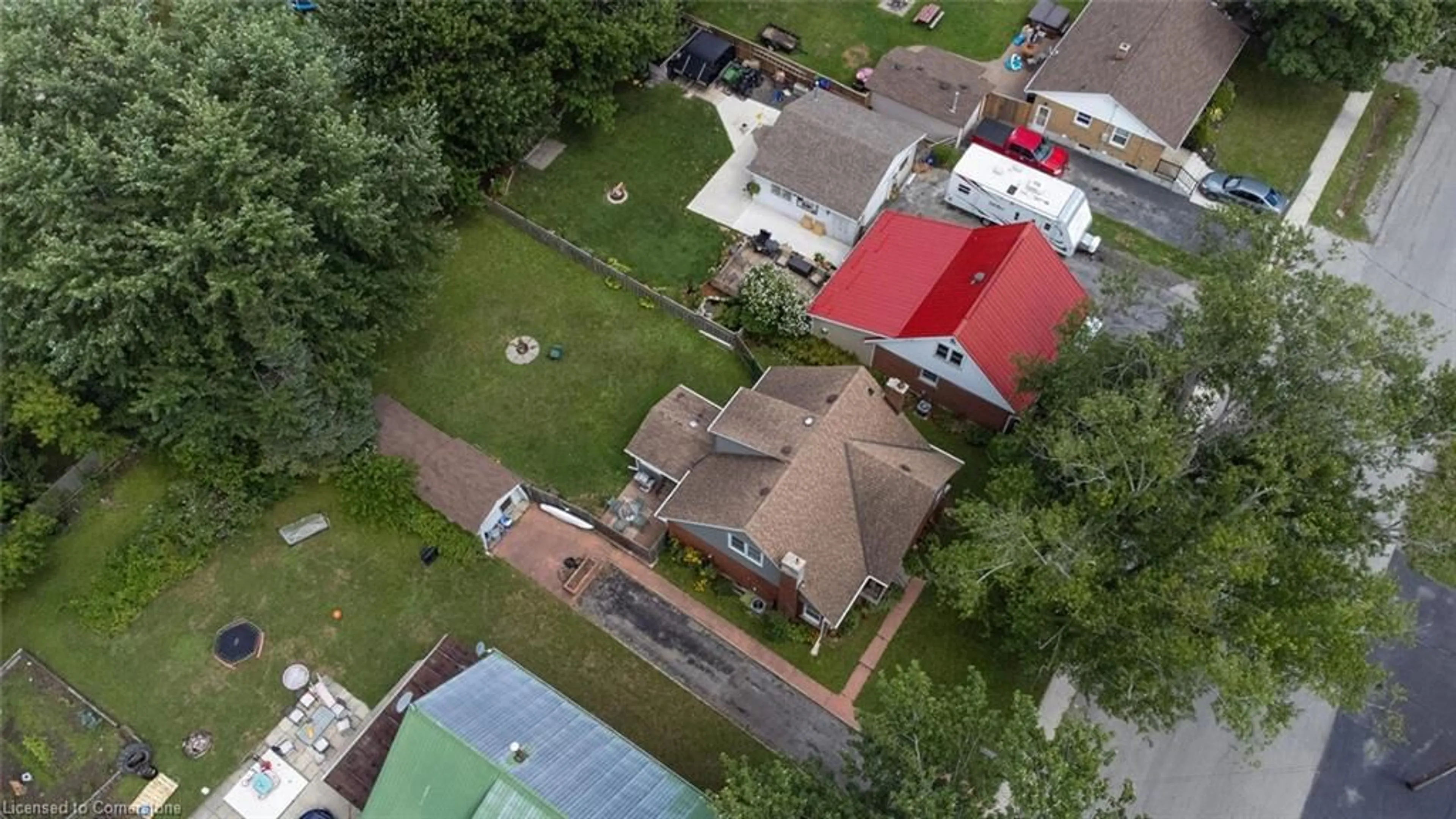A pic from outside/outdoor area/front of a property/back of a property/a pic from drone, street for 155 Fairview Ave, Dunnville Ontario N1A 1B2