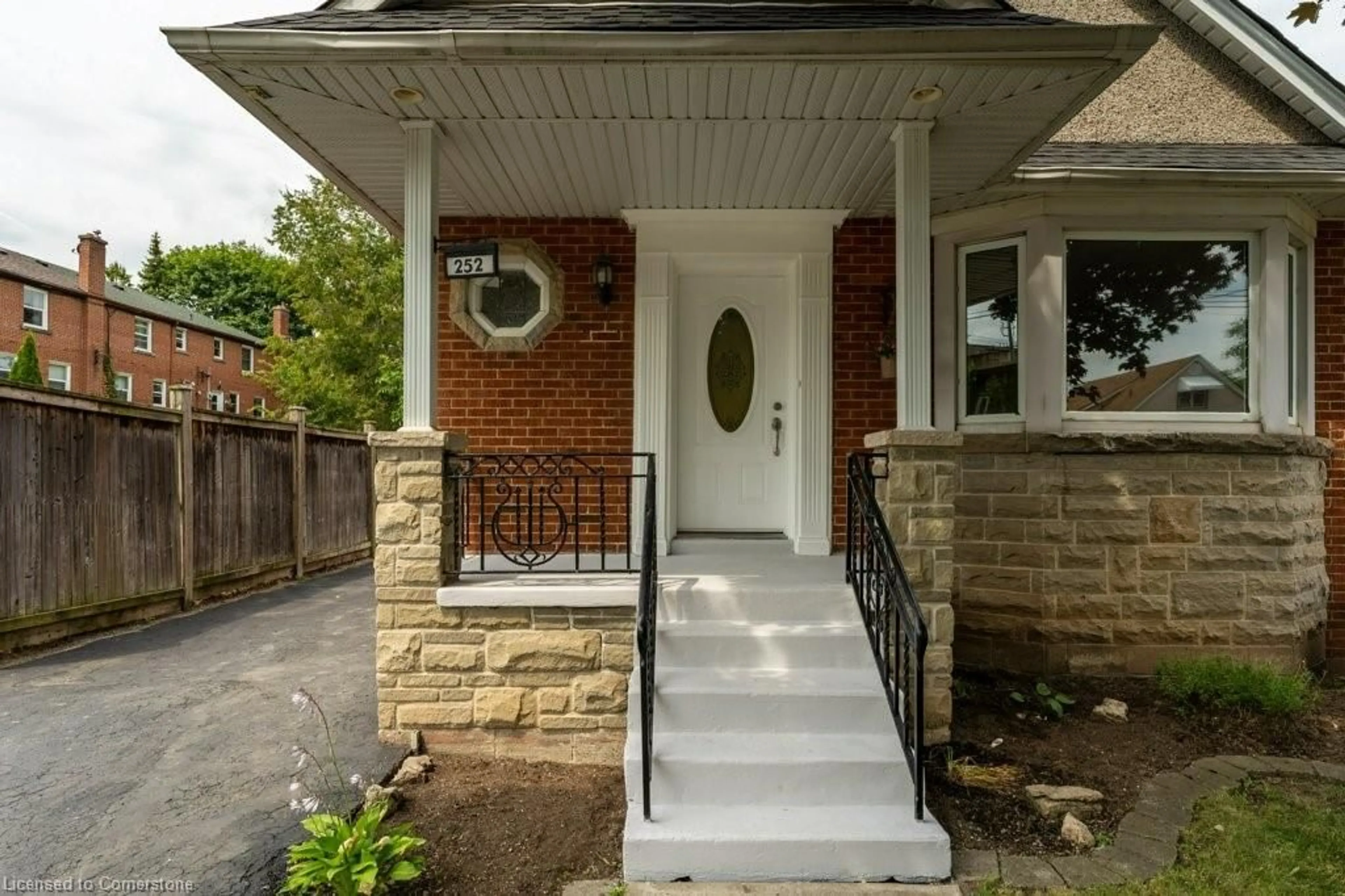 Unknown for 252 Glencairn Ave, Hamilton Ontario L8K 3P2