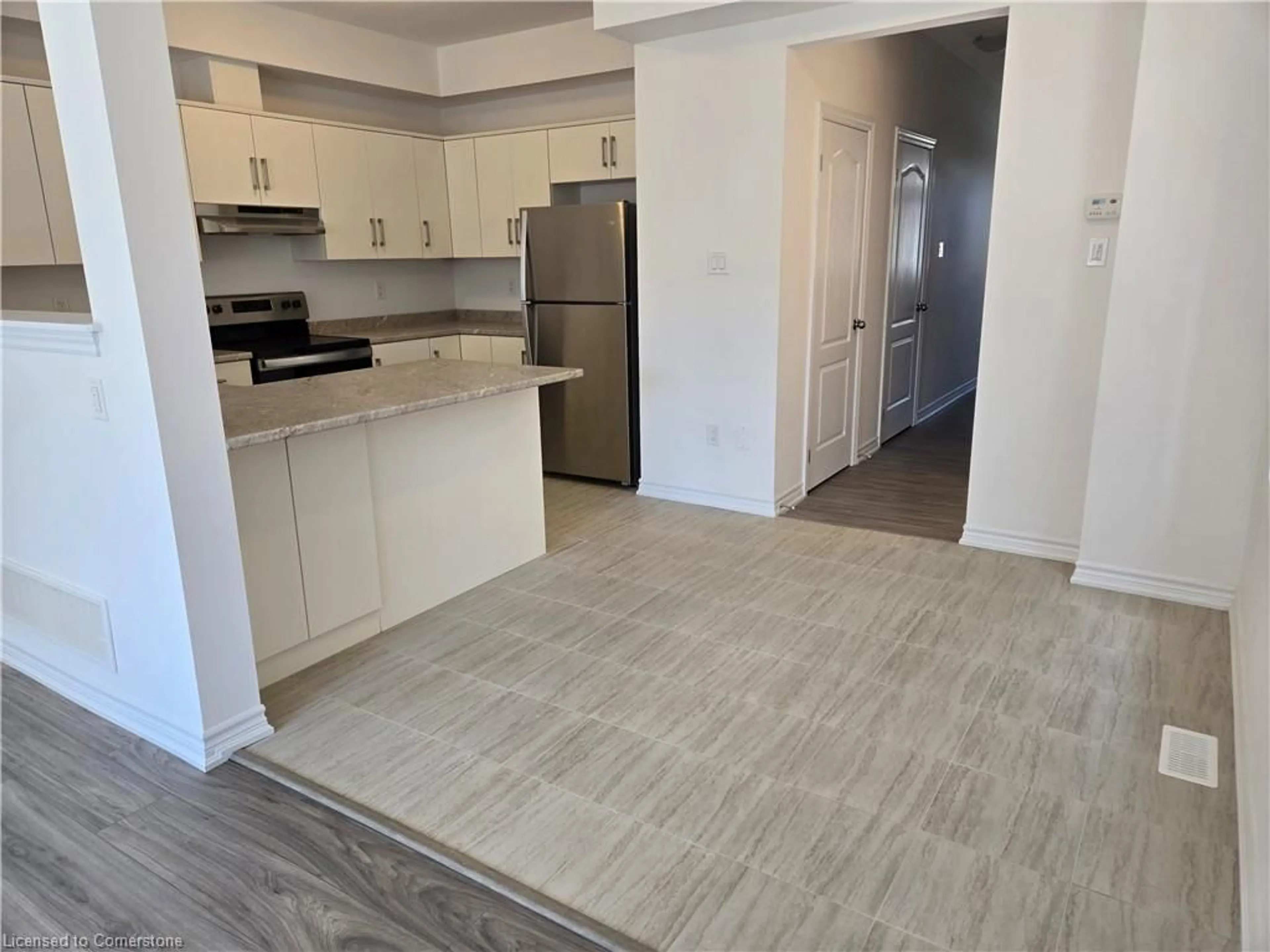 Standard kitchen, unknown for 33 Elsegood Dr, Guelph Ontario N1L 1B3