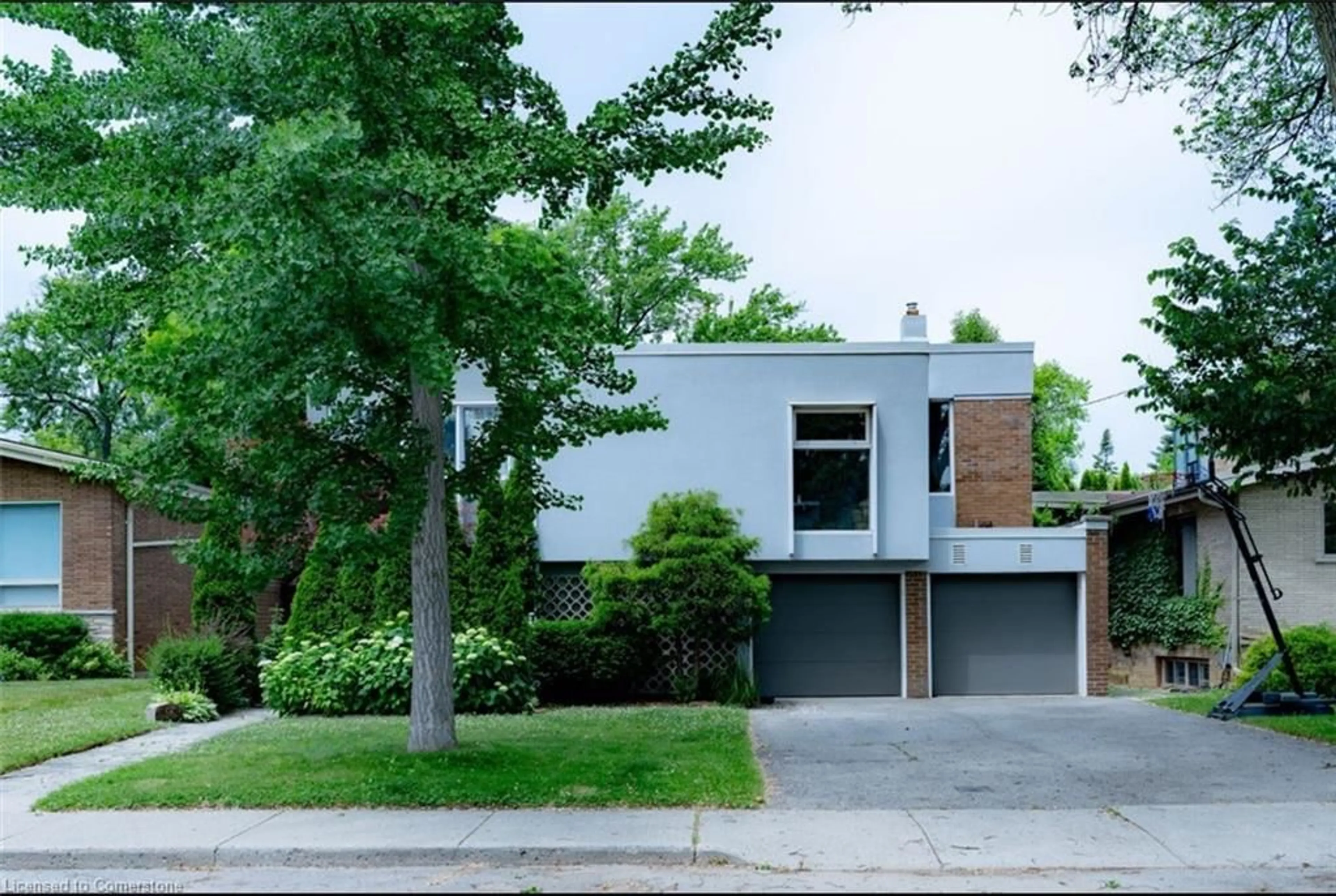 Home with brick exterior material, street for 90 Winston Ave, Hamilton Ontario L8S 2S6