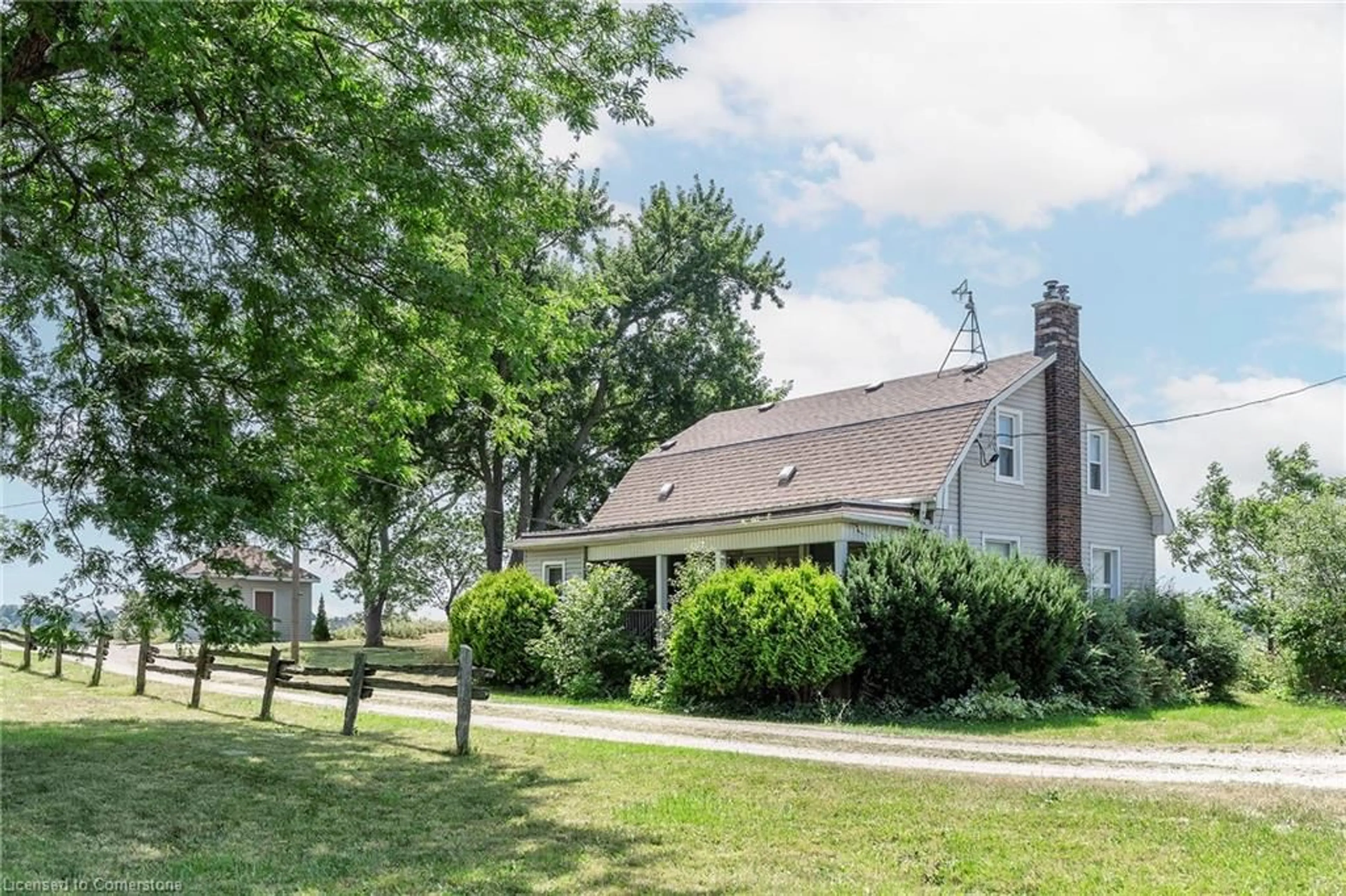 A pic from outside/outdoor area/front of a property/back of a property/a pic from drone, street for 2546 Wilson St, Ancaster Ontario L0R 1A0