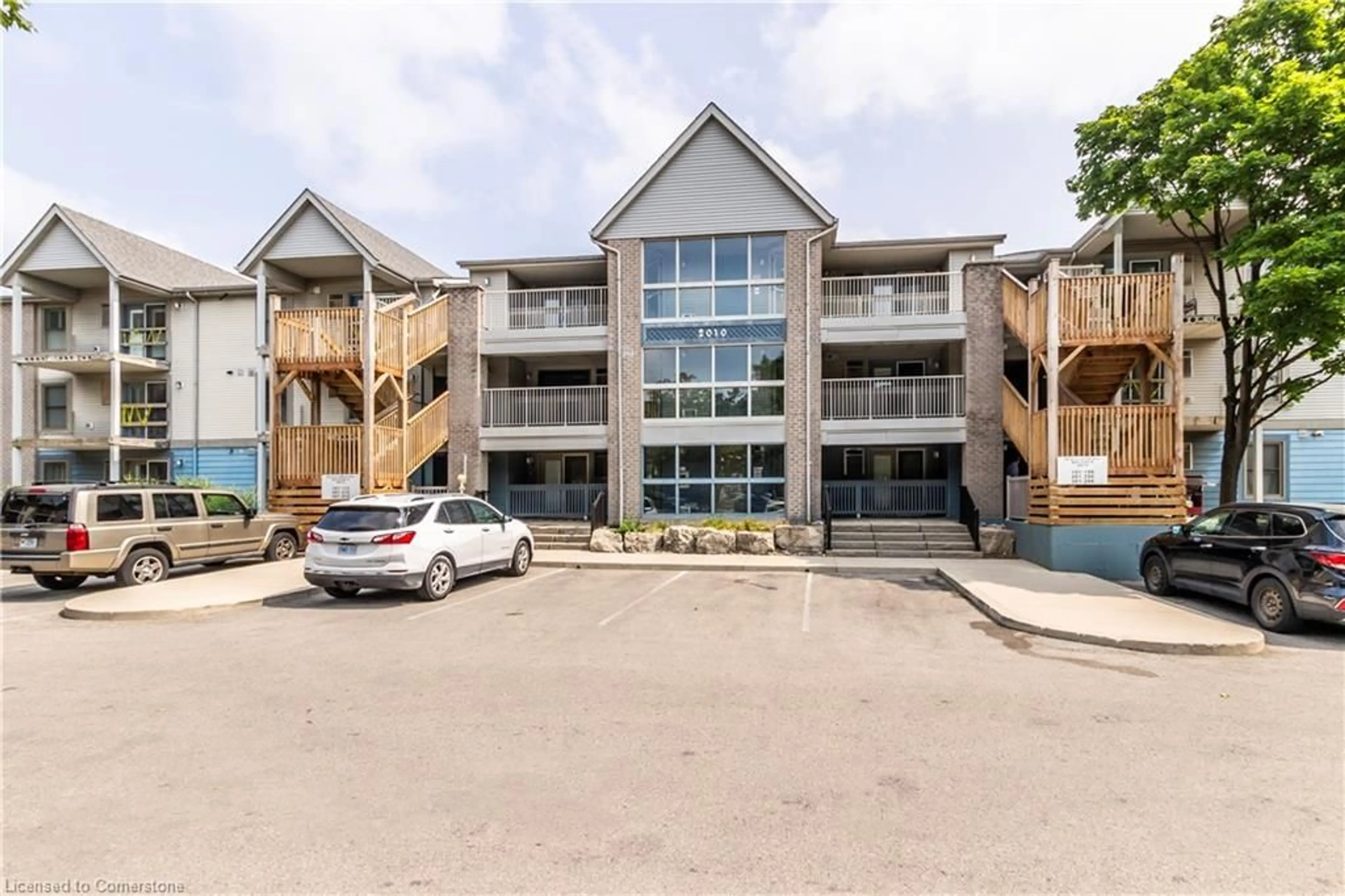Unknown for 2010 Cleaver Ave #207, Burlington Ontario L7M 4C1
