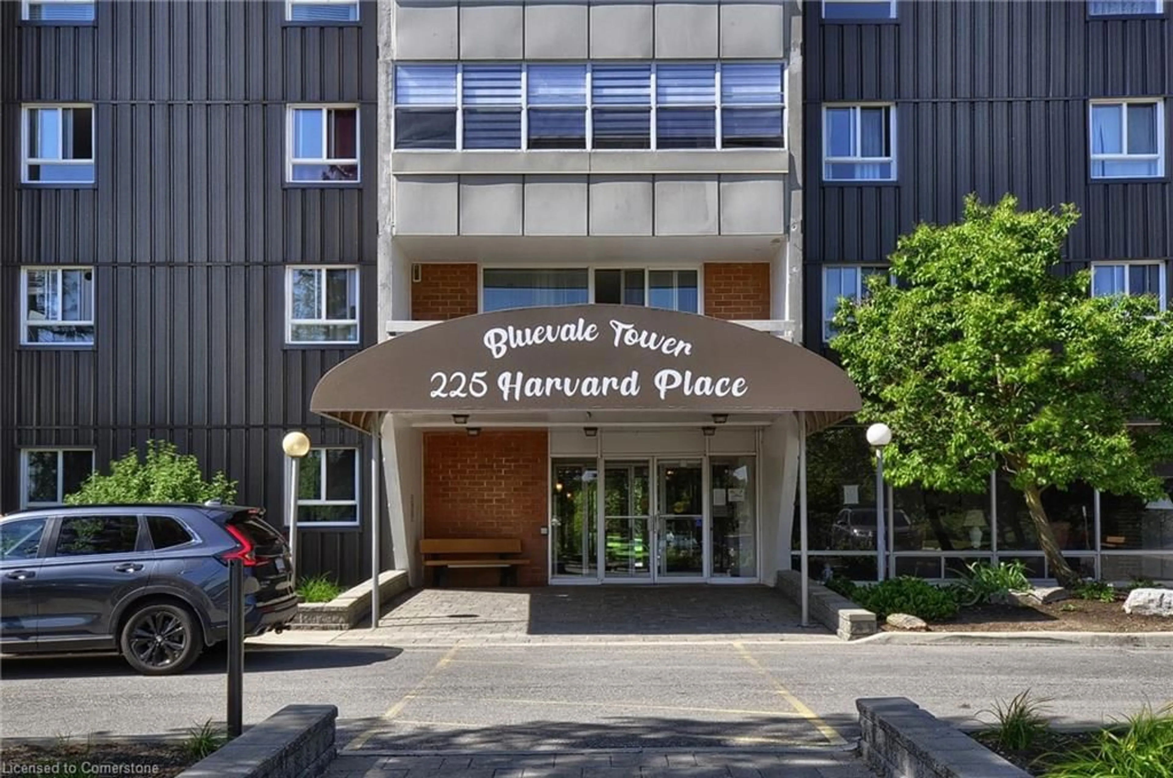 Indoor foyer for 225 Harvard Pl #601, Waterloo Ontario N2J 4H4