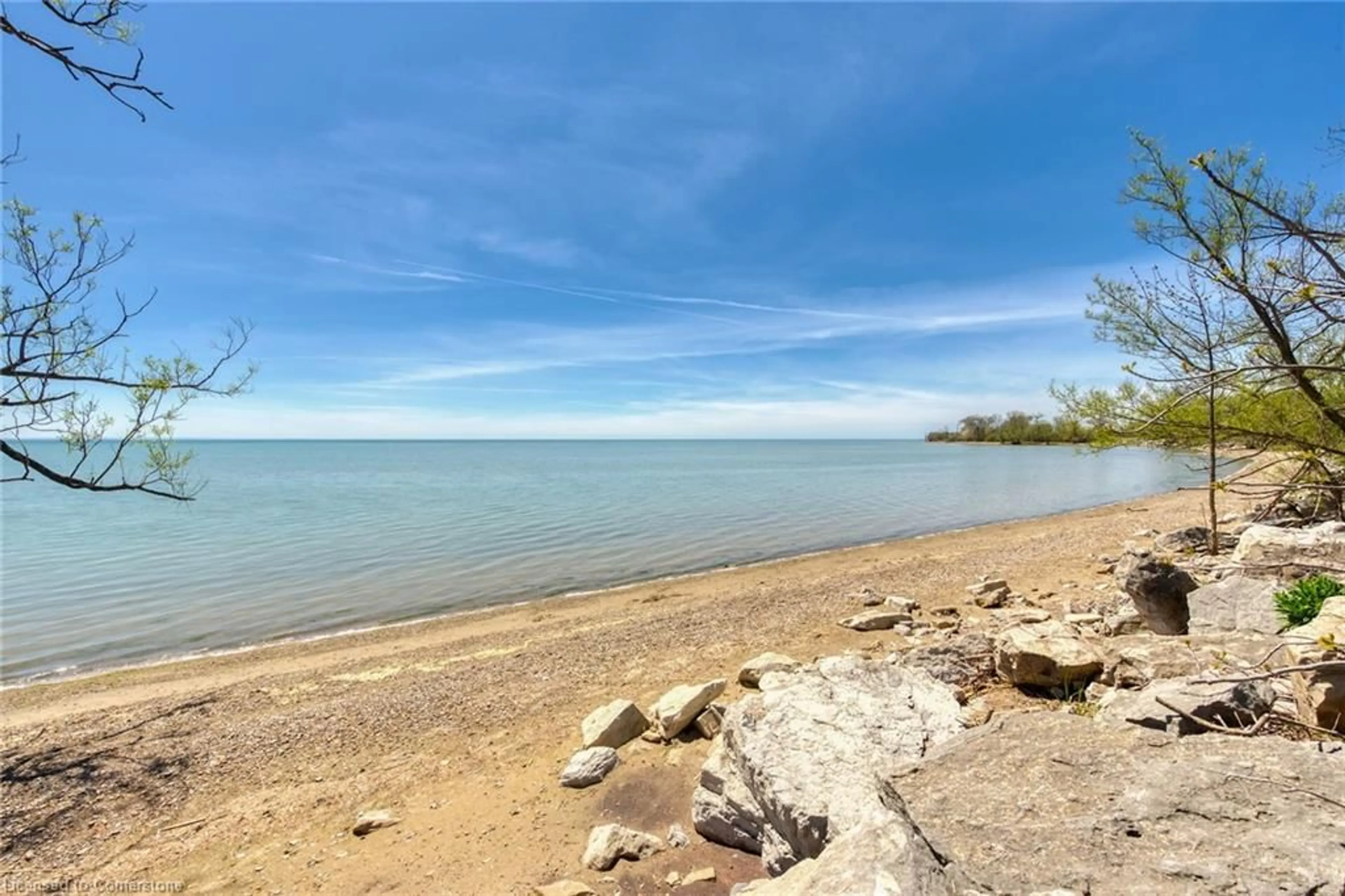 Blurry image for 713 Lakeshore Rd, Selkirk Ontario N0A 1P0