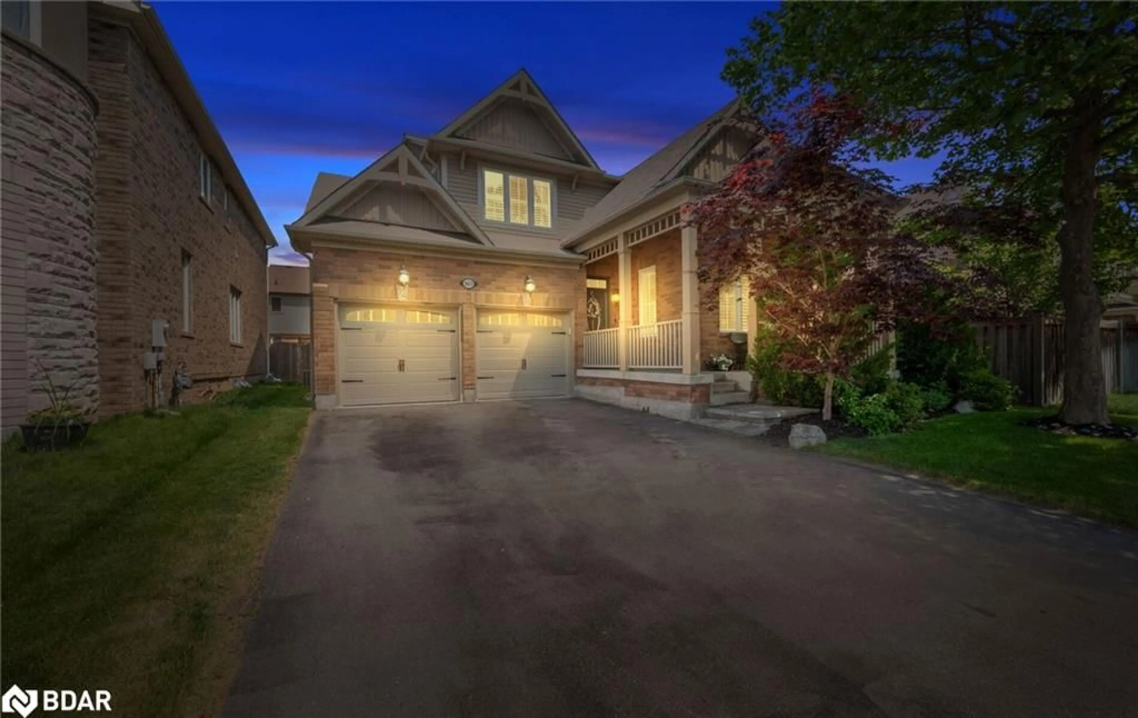 A pic from outside/outdoor area/front of a property/back of a property/a pic from drone, street for 663 Snider Terr, Milton Ontario L9T 7R8