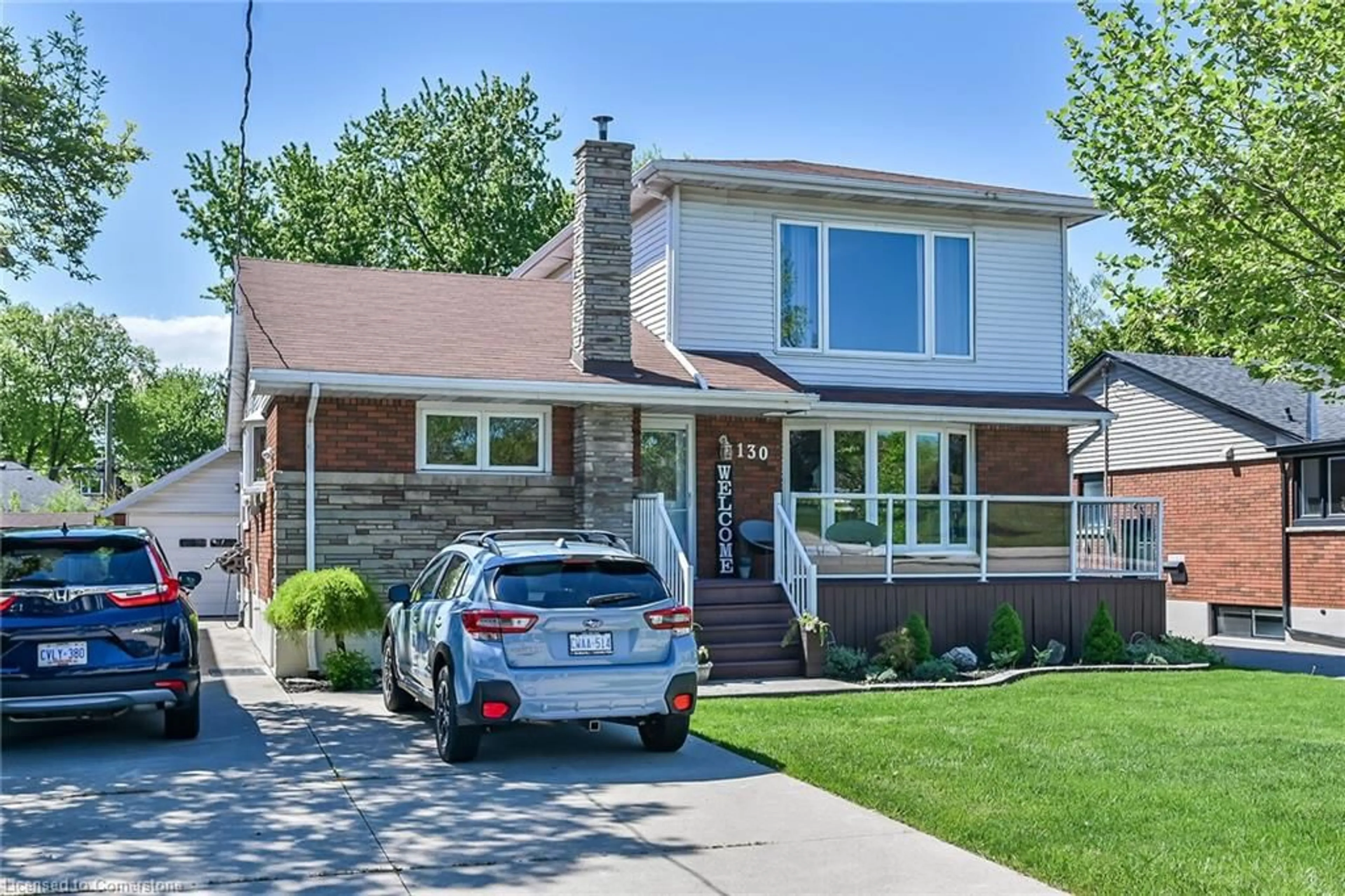 Home with brick exterior material, street for 130 West 26th St, Hamilton Ontario L9C 4Z4