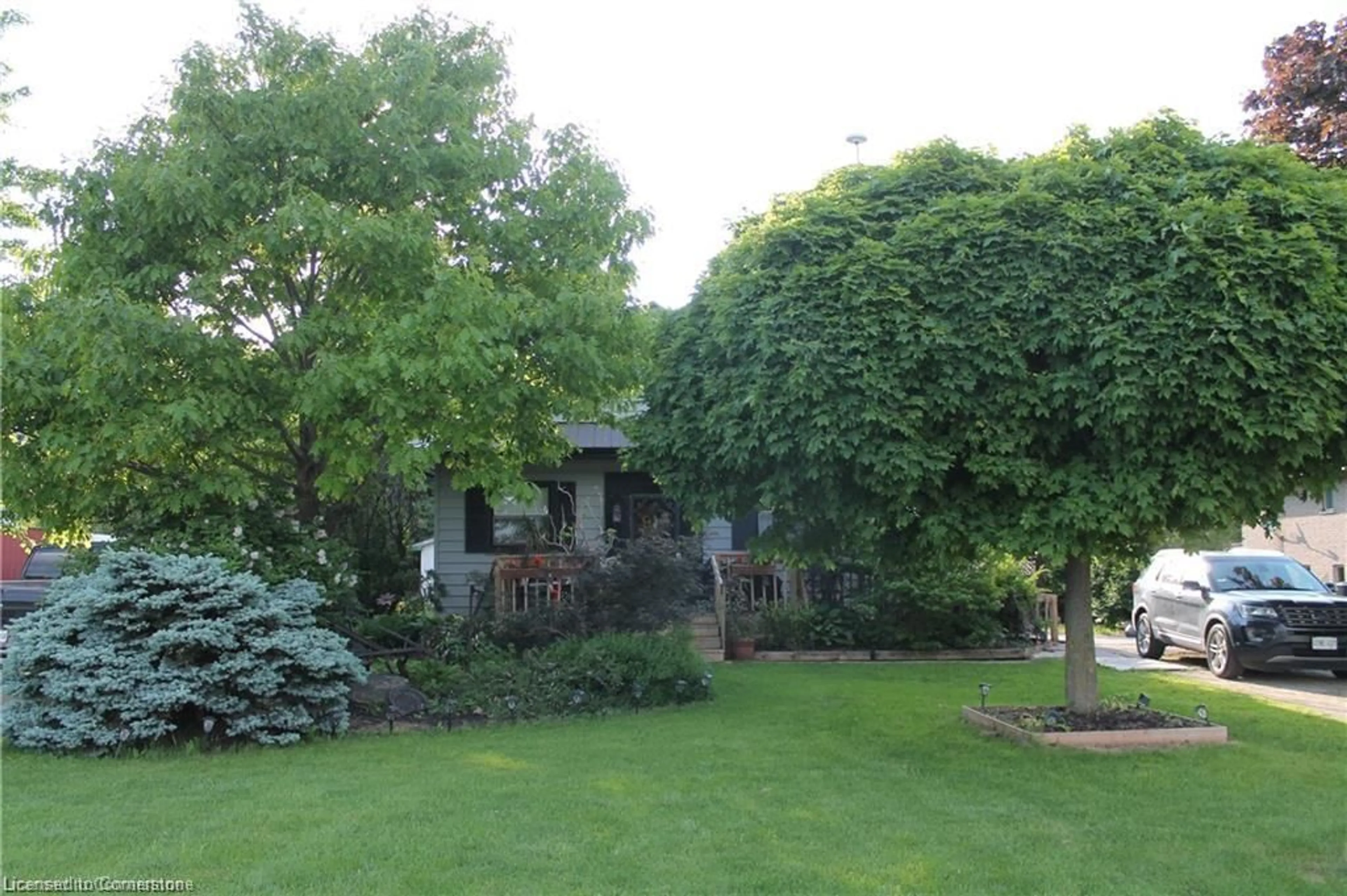 Patio, unknown for 7994 Wellington 12 Rd, Mapleton Ontario N0G 1A0