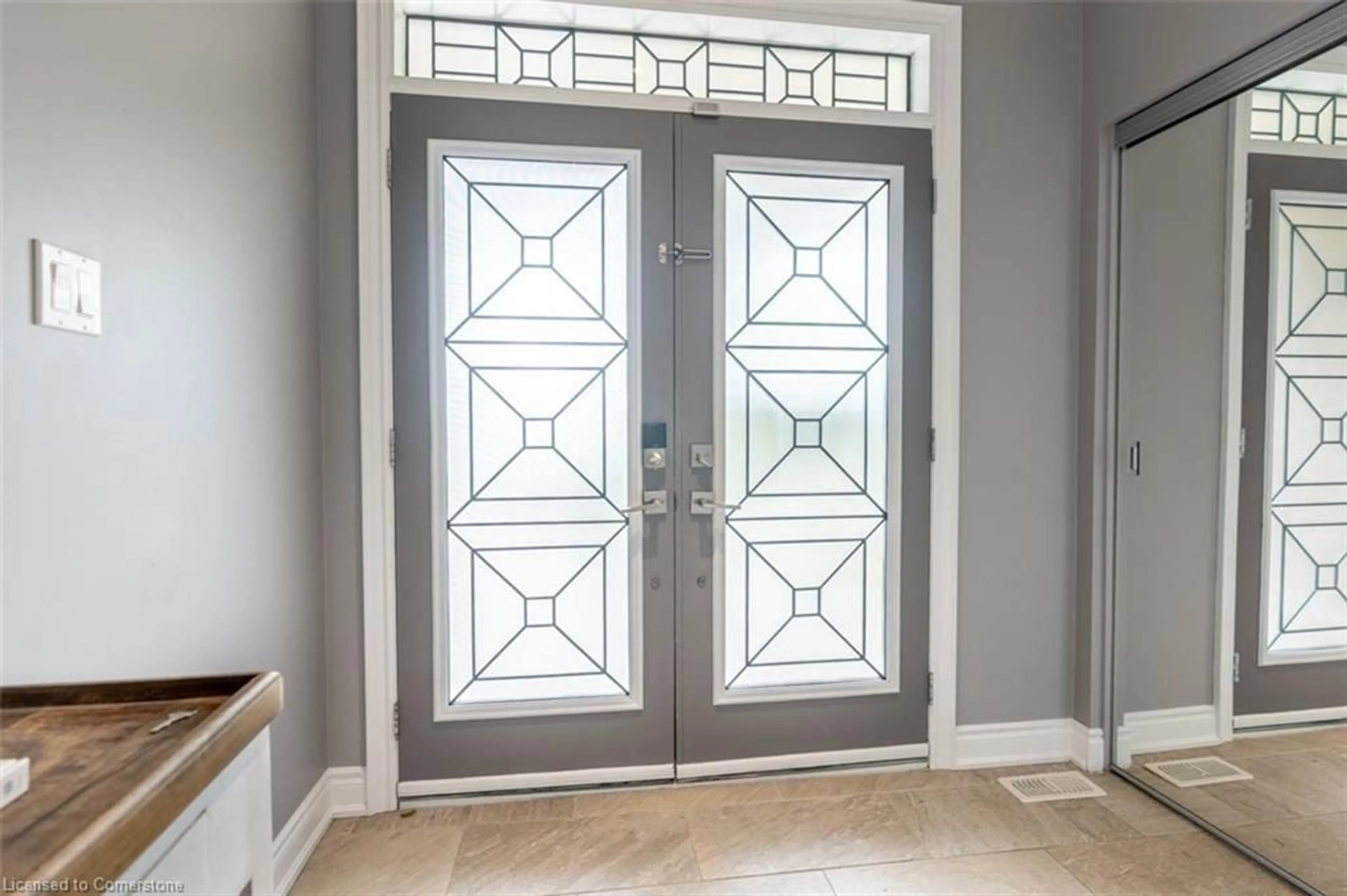 Indoor entryway for 411 Mcjannett Ave, Milton Ontario L9T 7T8