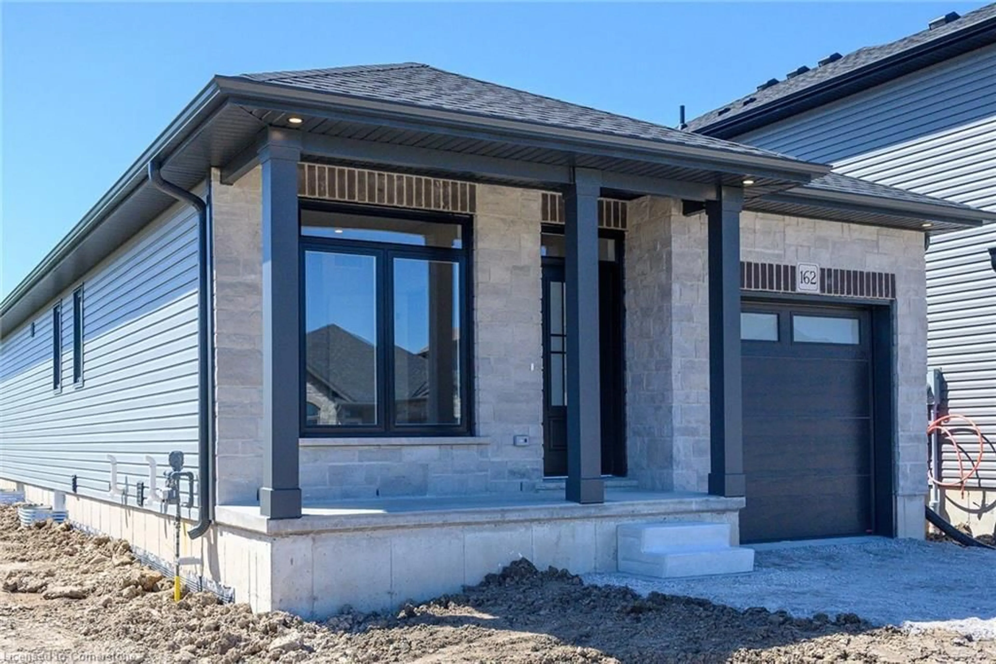 Home with brick exterior material, street for 162 Craddock Blvd, Jarvis Ontario N0A 1J0