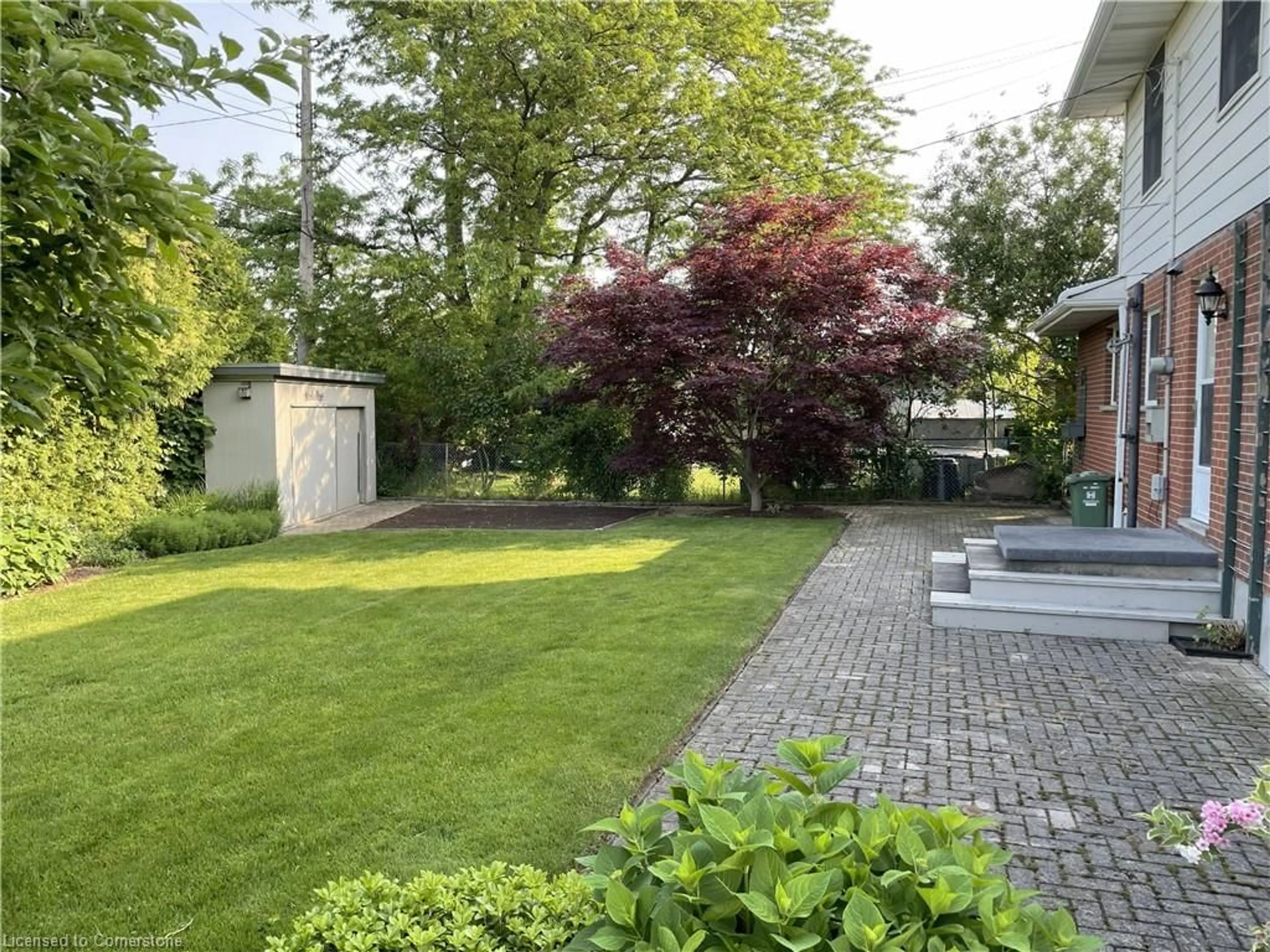Patio, street for 30 Lanscott Pl, Hamilton Ontario L8K 5G6