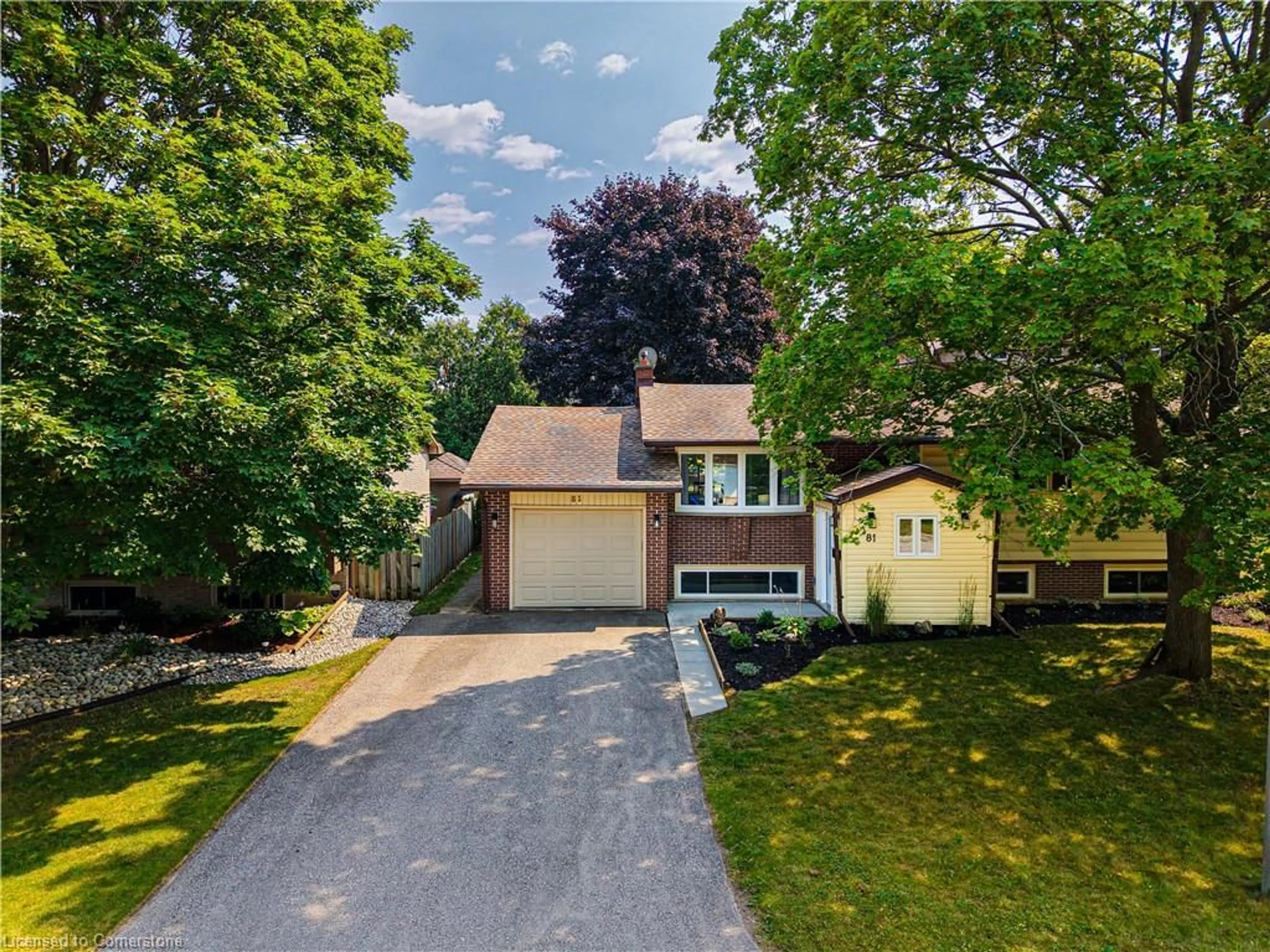 A pic from outside/outdoor area/front of a property/back of a property/a pic from drone, street for 81 Randall Rd, Cambridge Ontario N3C 1R8
