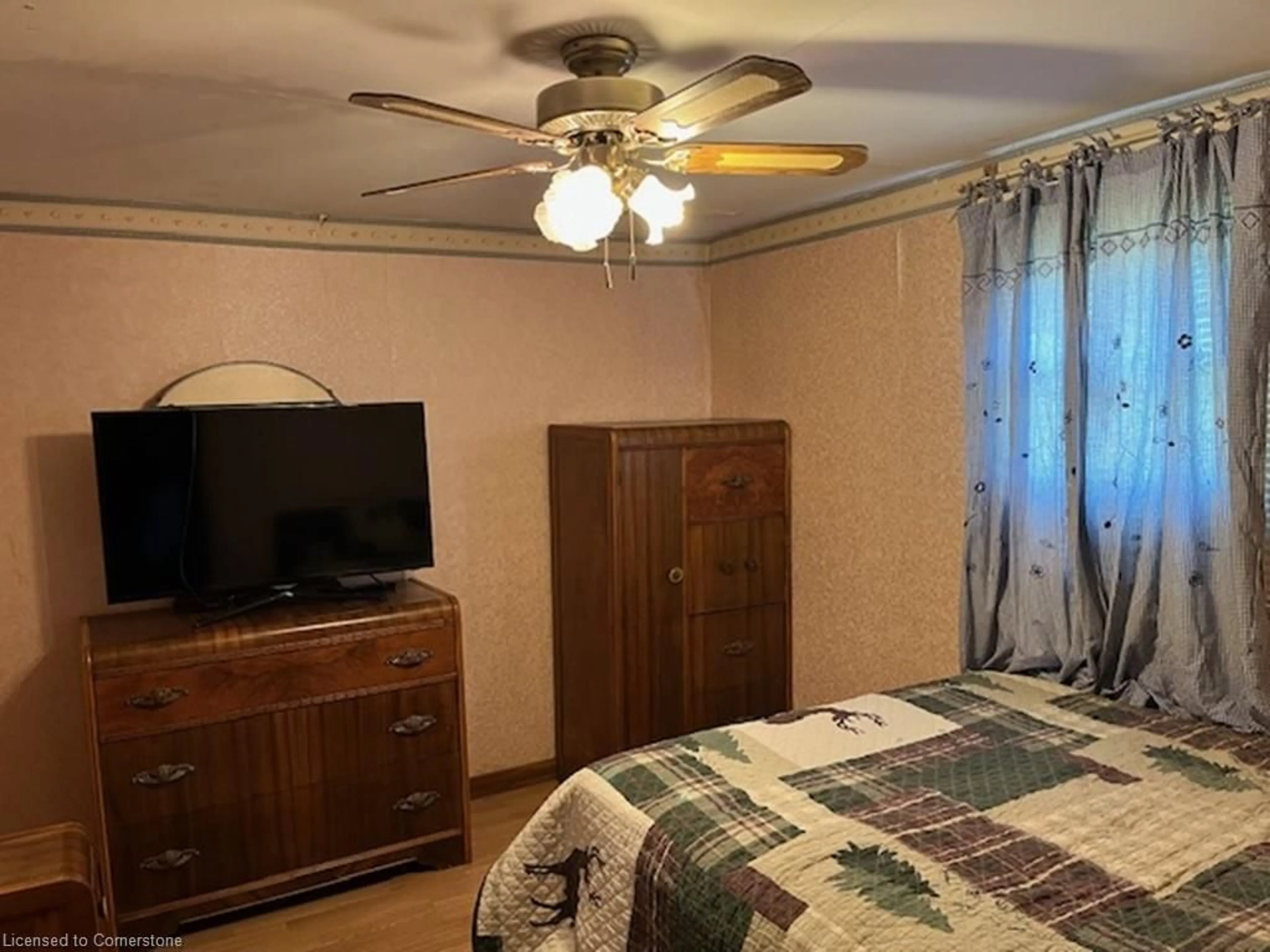 A pic of a room for 3 Holtby St, Walsingham Ontario N0E 1X0