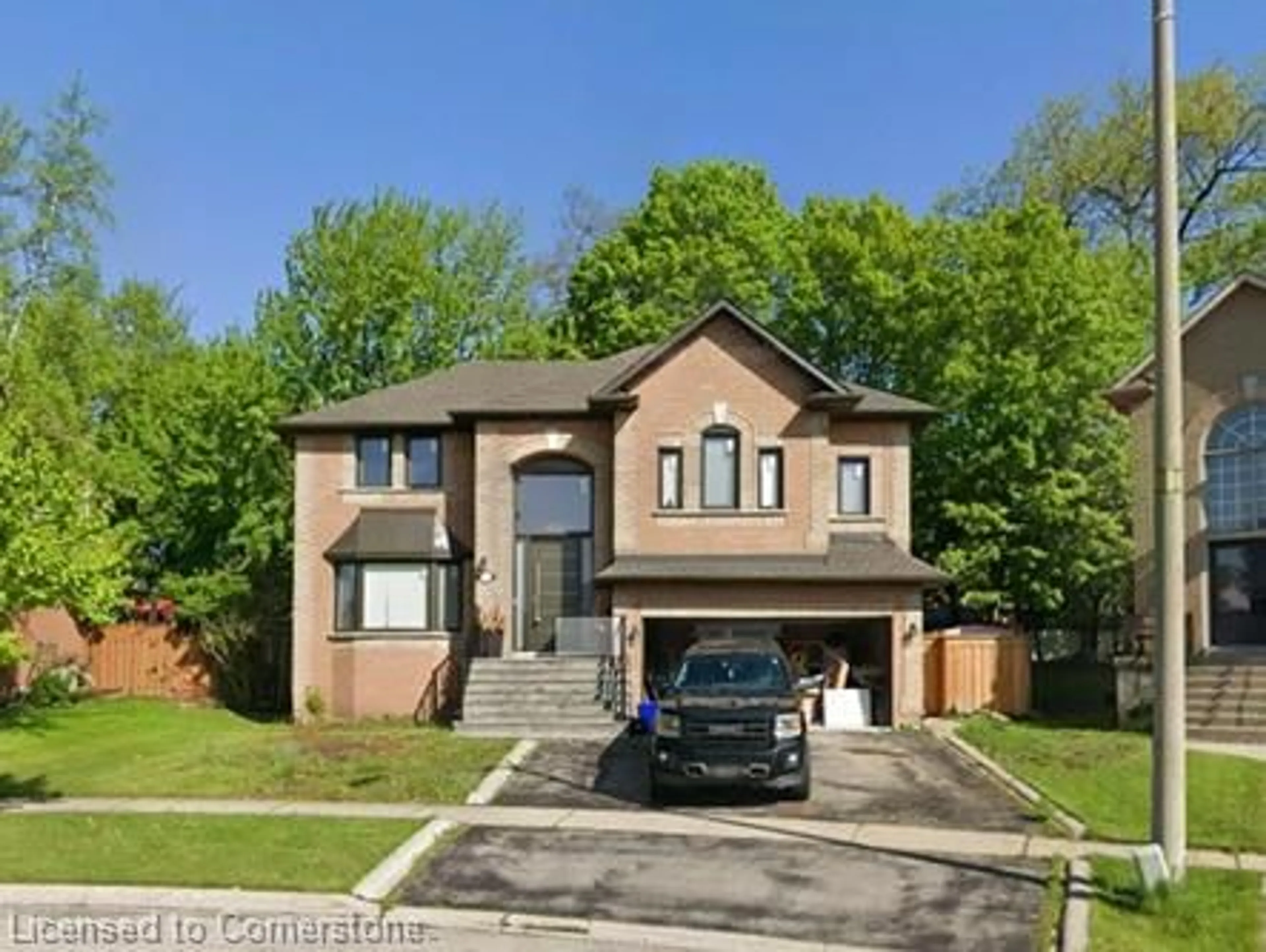 Home with brick exterior material, street for 29 Segwun Rd, Waterdown Ontario L8B 0K2