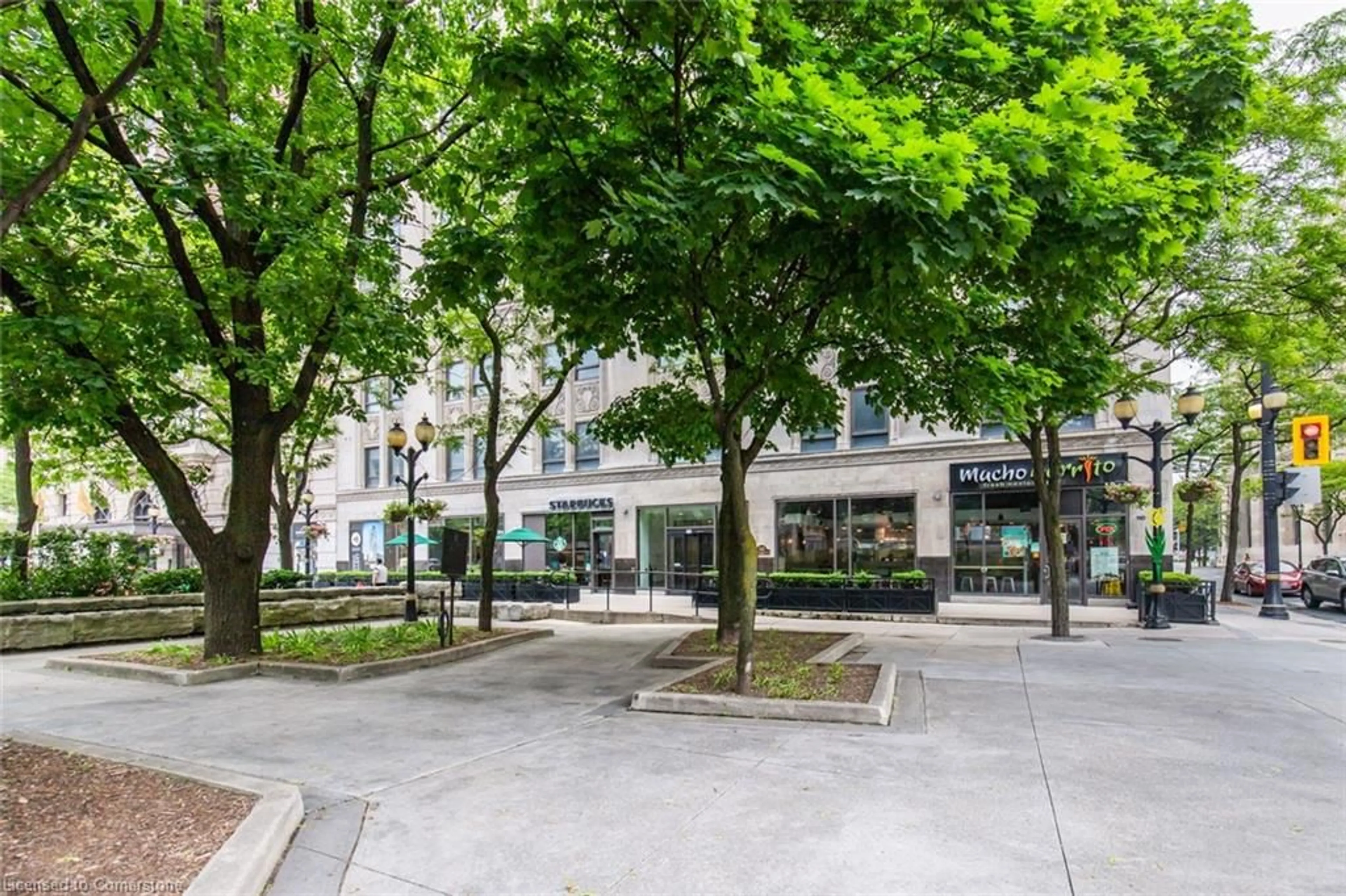 Patio, street for 112 King St #1003, Hamilton Ontario L8N 1A8