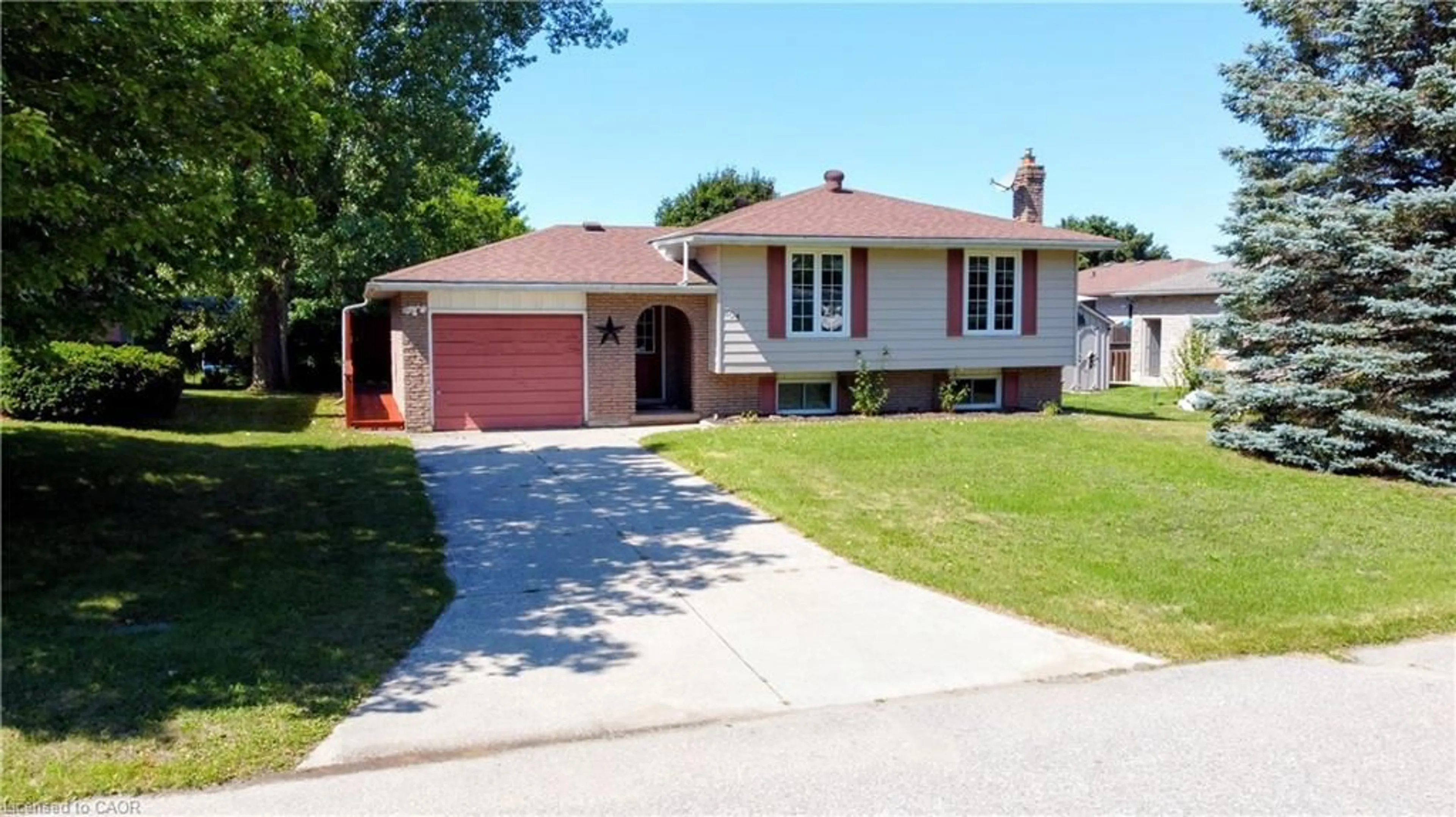 Home with brick exterior material, street for 804 Ruby St, Port Elgin Ontario N0H 2C4