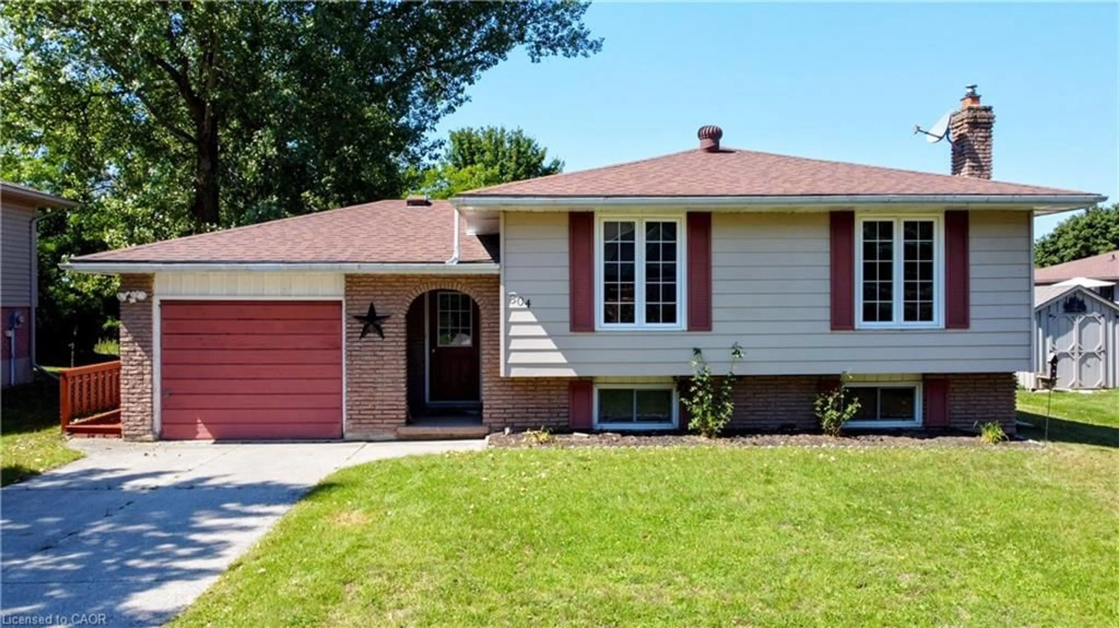 Home with brick exterior material, street for 804 Ruby St, Port Elgin Ontario N0H 2C4