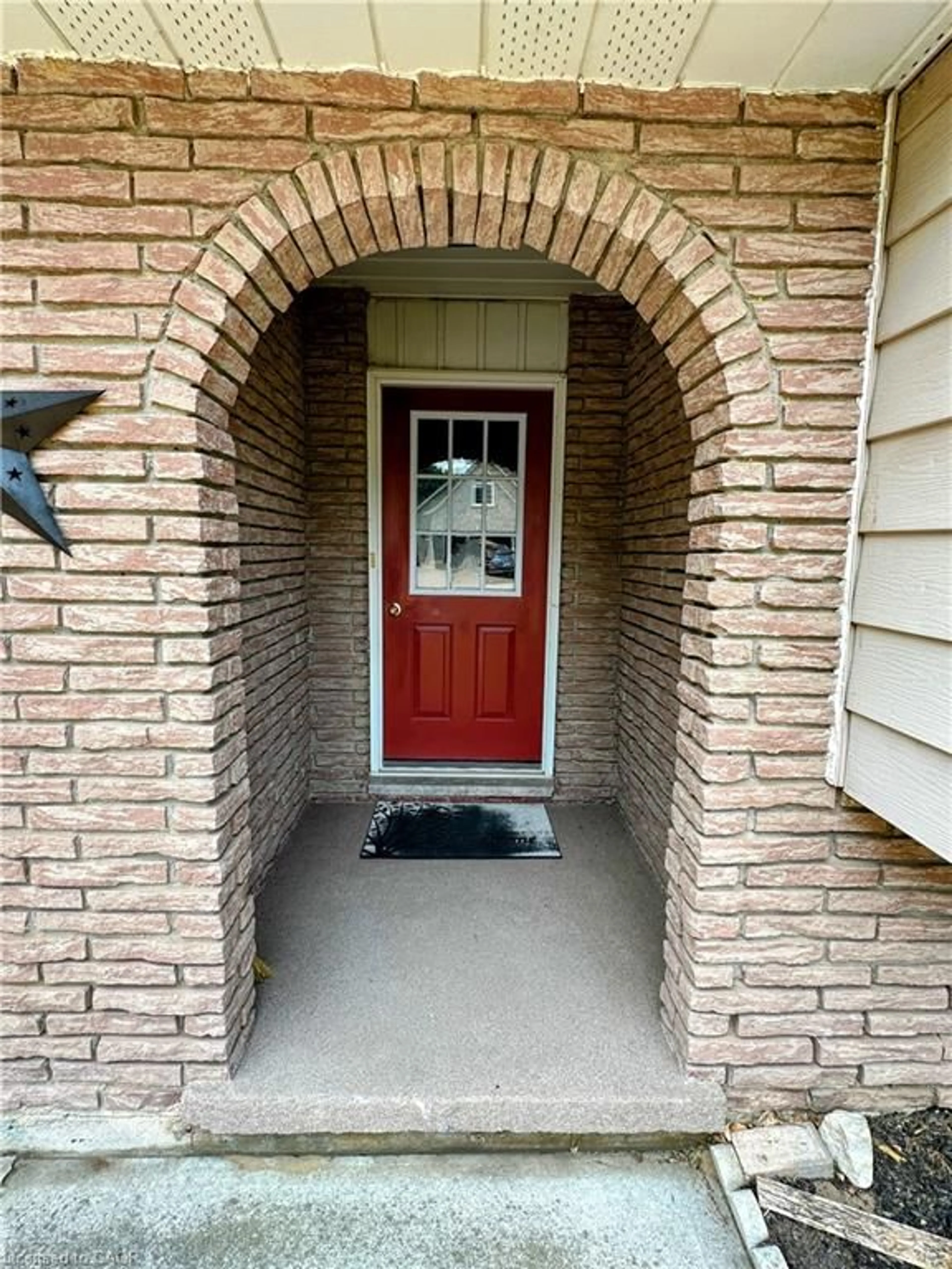 Unknown for 804 Ruby St, Port Elgin Ontario N0H 2C4