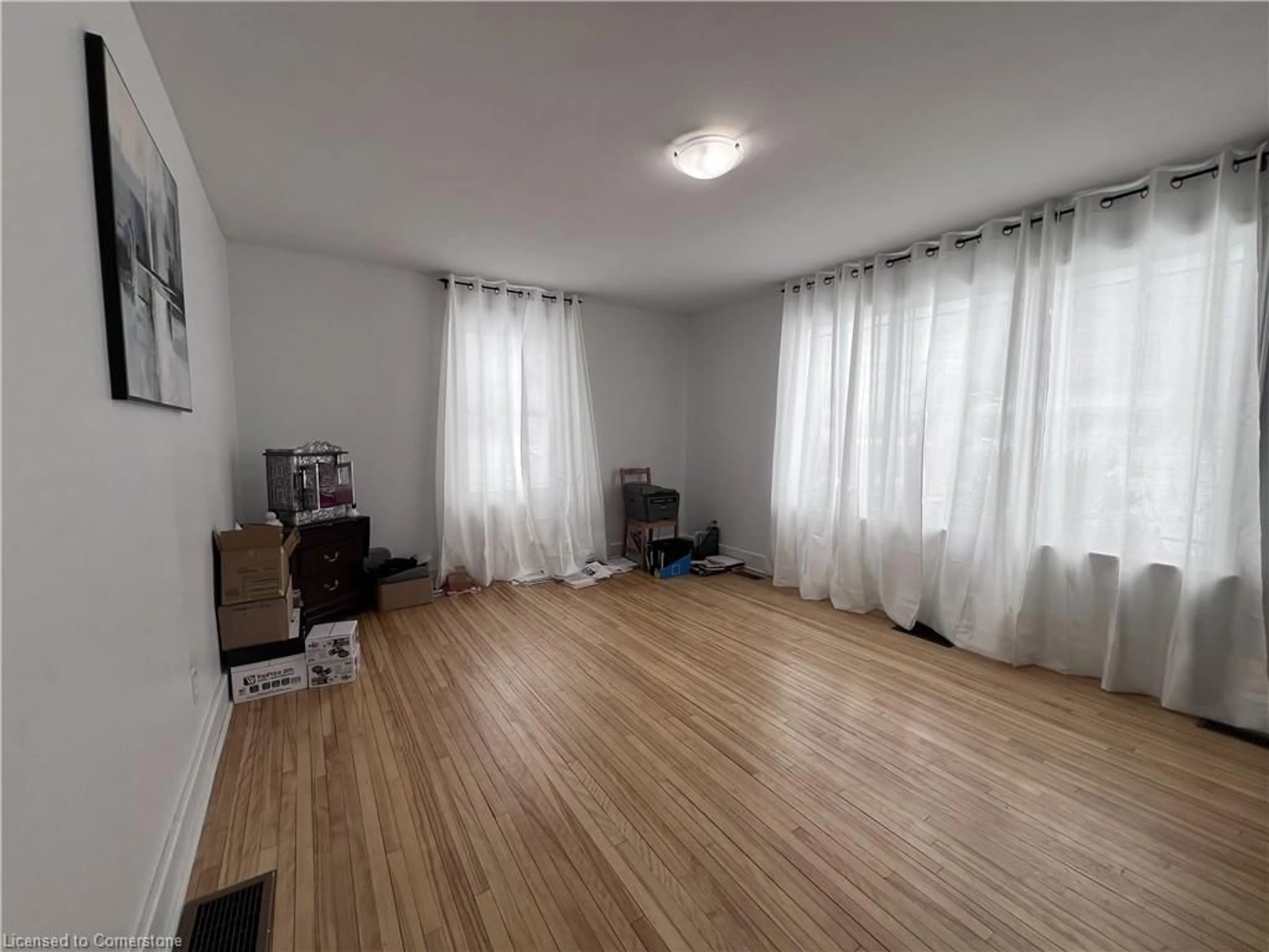 A pic of a room for 280 King George Rd, Brantford Ontario N3R 5L6