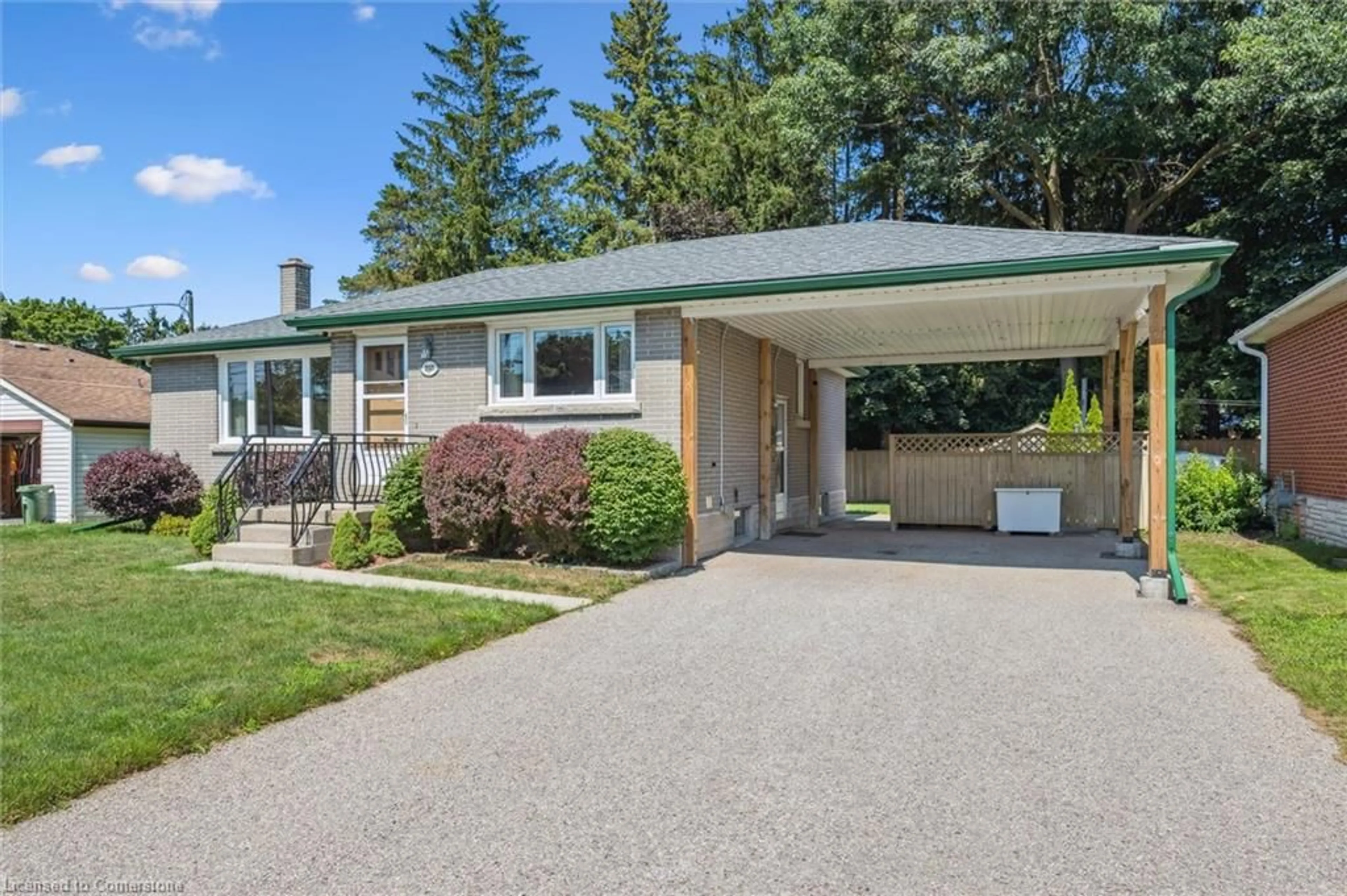 Home with vinyl exterior material, street for 260 Speedvale Ave, Guelph Ontario N1E 1N1