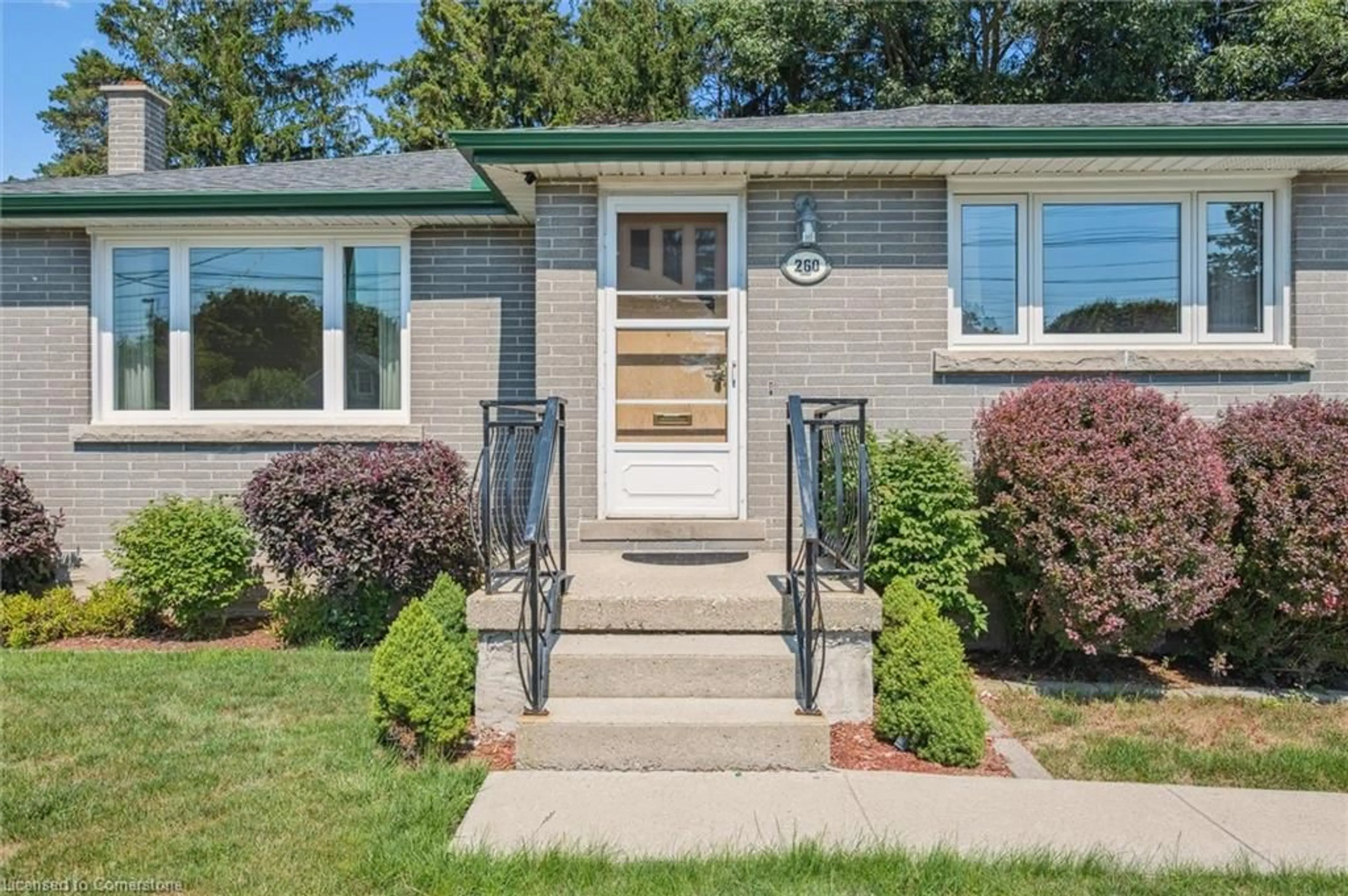 Home with brick exterior material, street for 260 Speedvale Ave, Guelph Ontario N1E 1N1