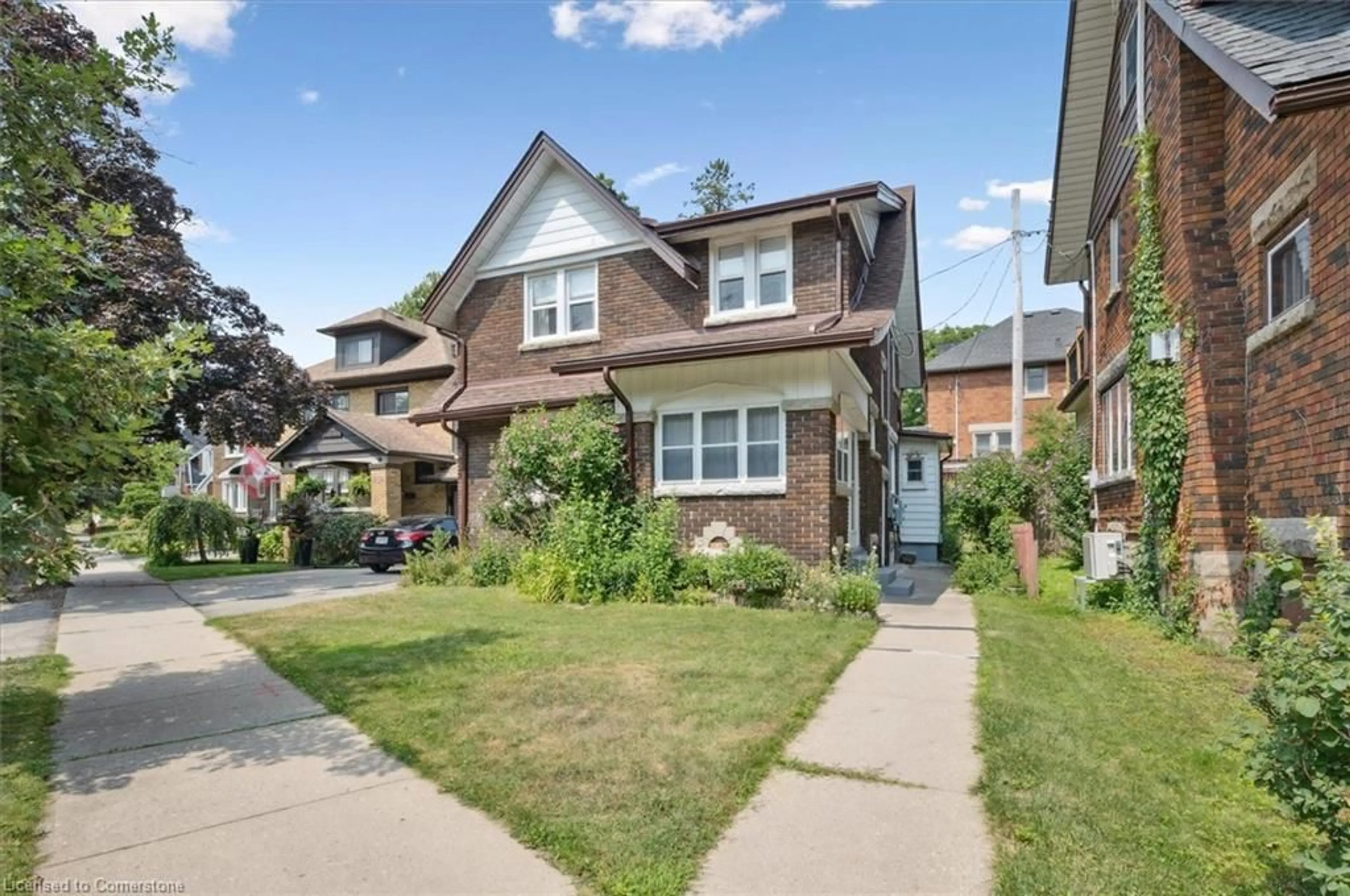 Home with brick exterior material, street for 156 Union Blvd, Kitchener Ontario N2M 2S4