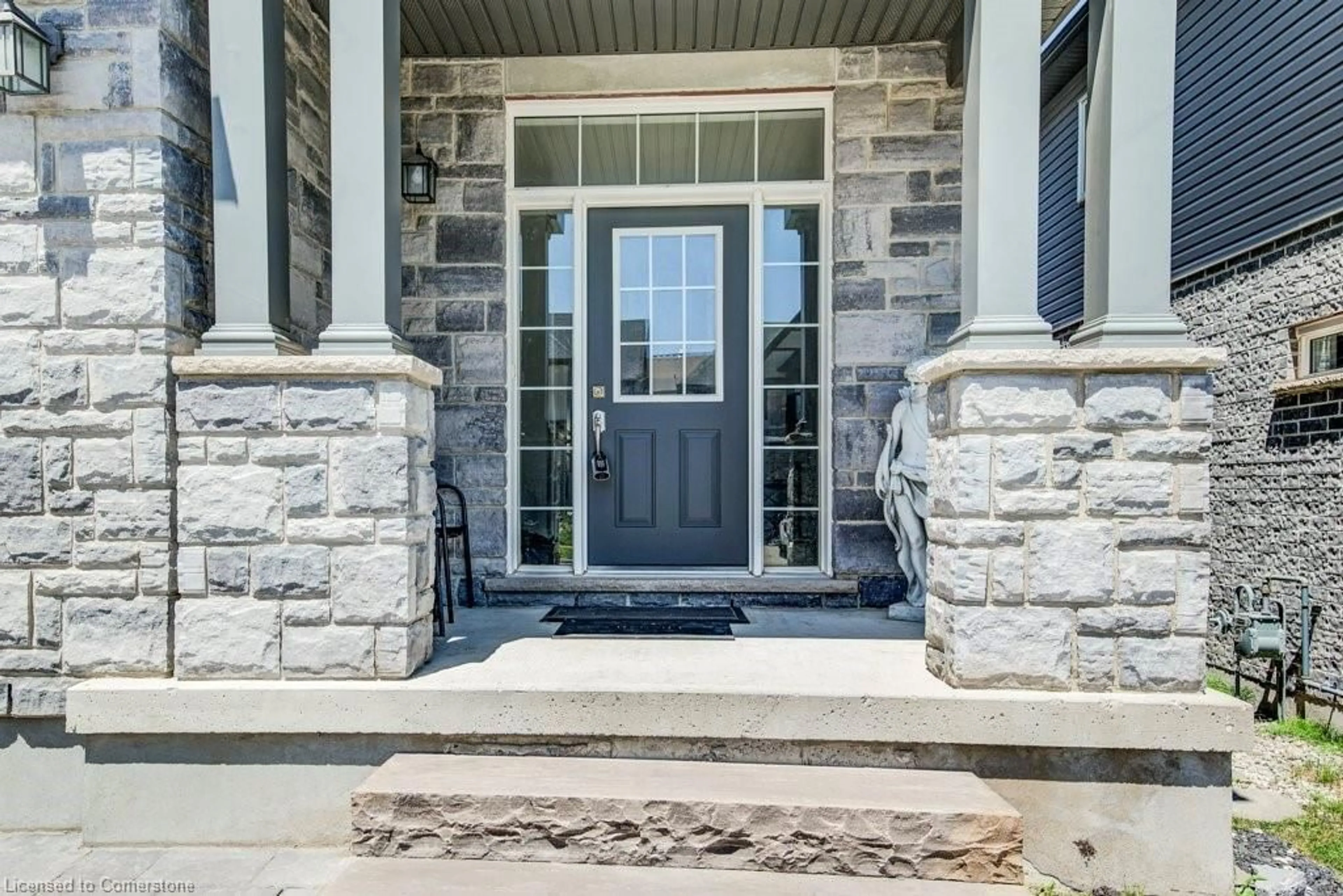 Indoor entryway for 624 Wild Rye St, Waterloo Ontario N2V 0E3