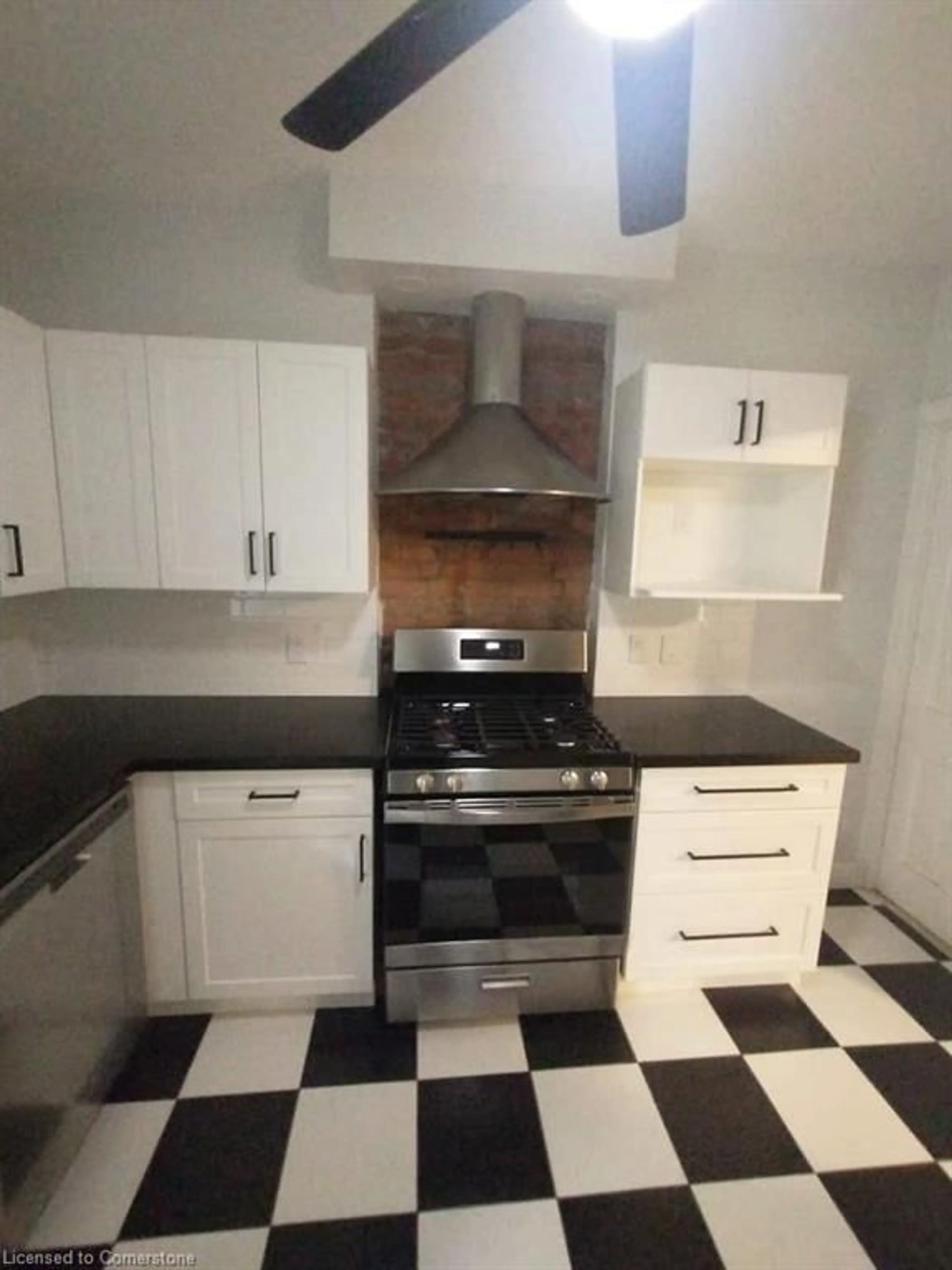 Standard kitchen, ceramic/tile floor for 102 Grant Ave, Hamilton Ontario L8N 2X7