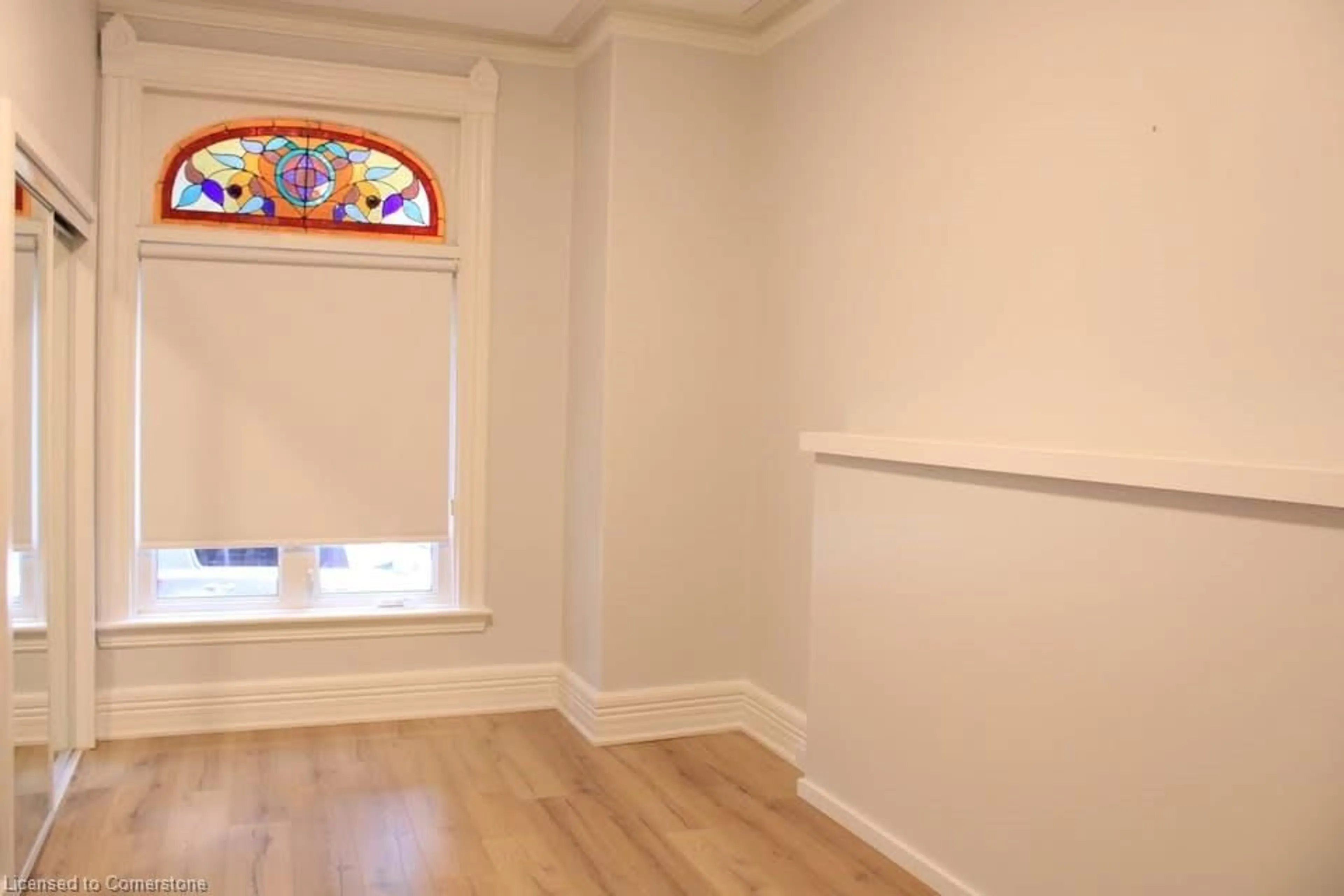A pic of a room for 102 Grant Ave, Hamilton Ontario L8N 2X7