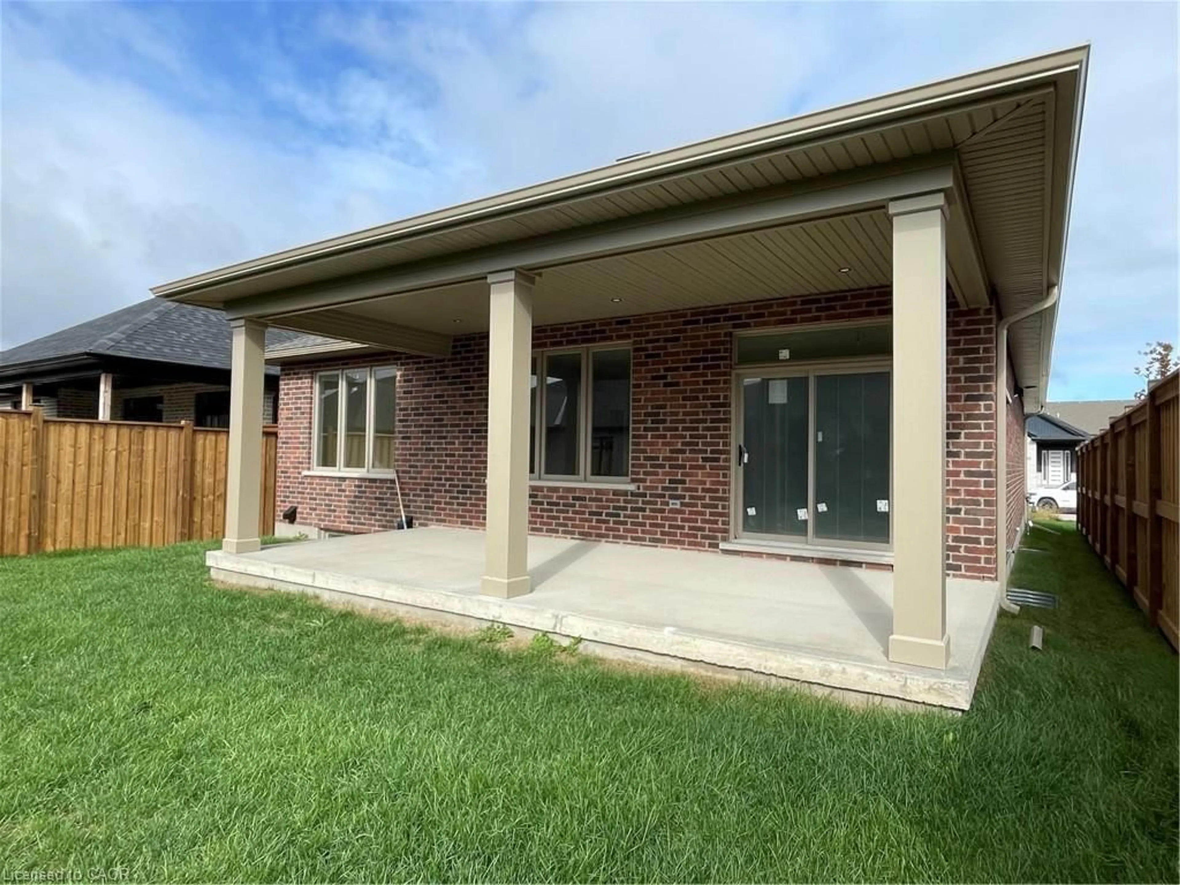 Home with brick exterior material, unknown for 79 South Parkwood Blvd, Elmira Ontario N3B 0C8