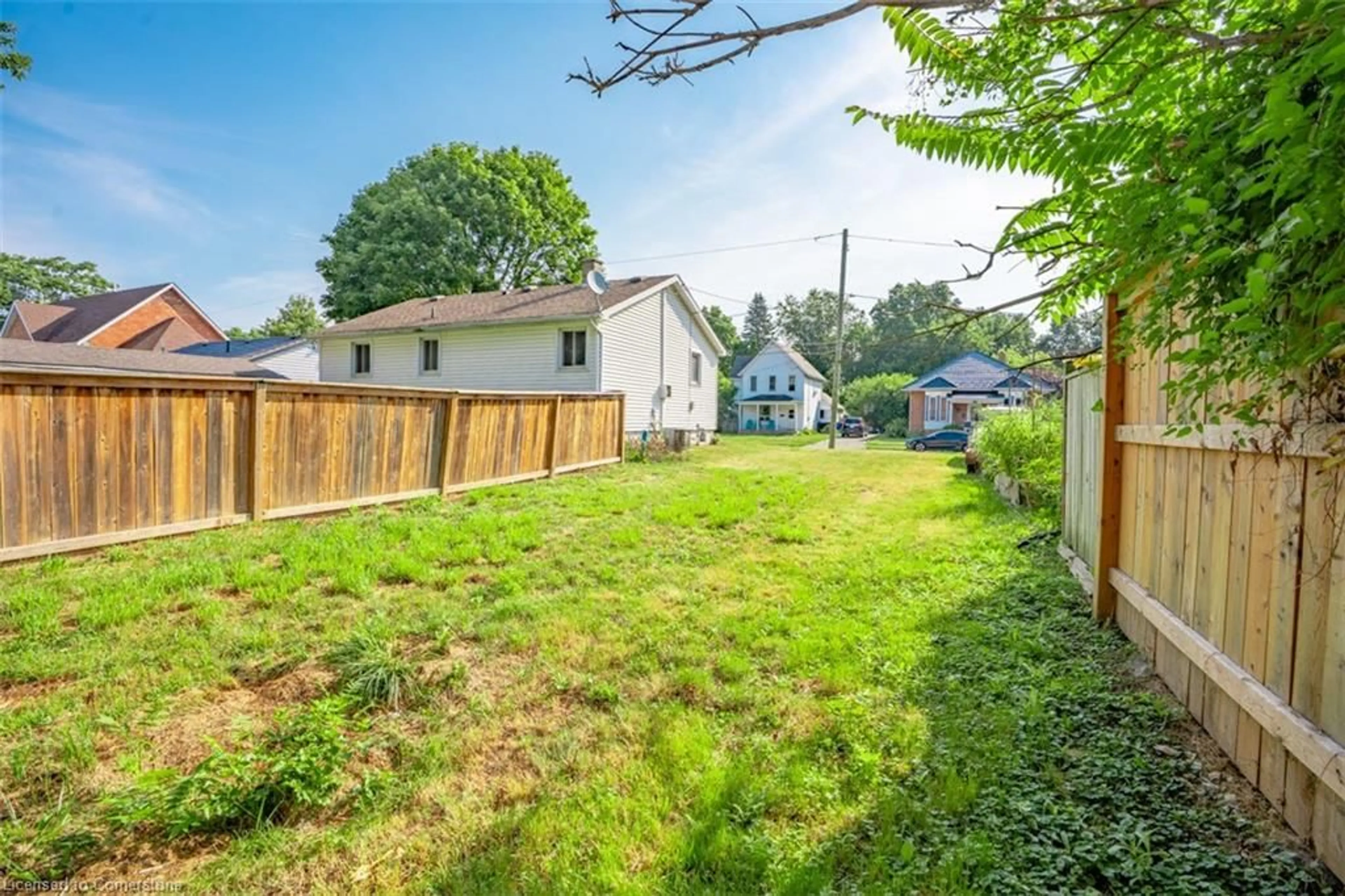 Unknown for 34 Prince St, Chatham Ontario N7M 4N6