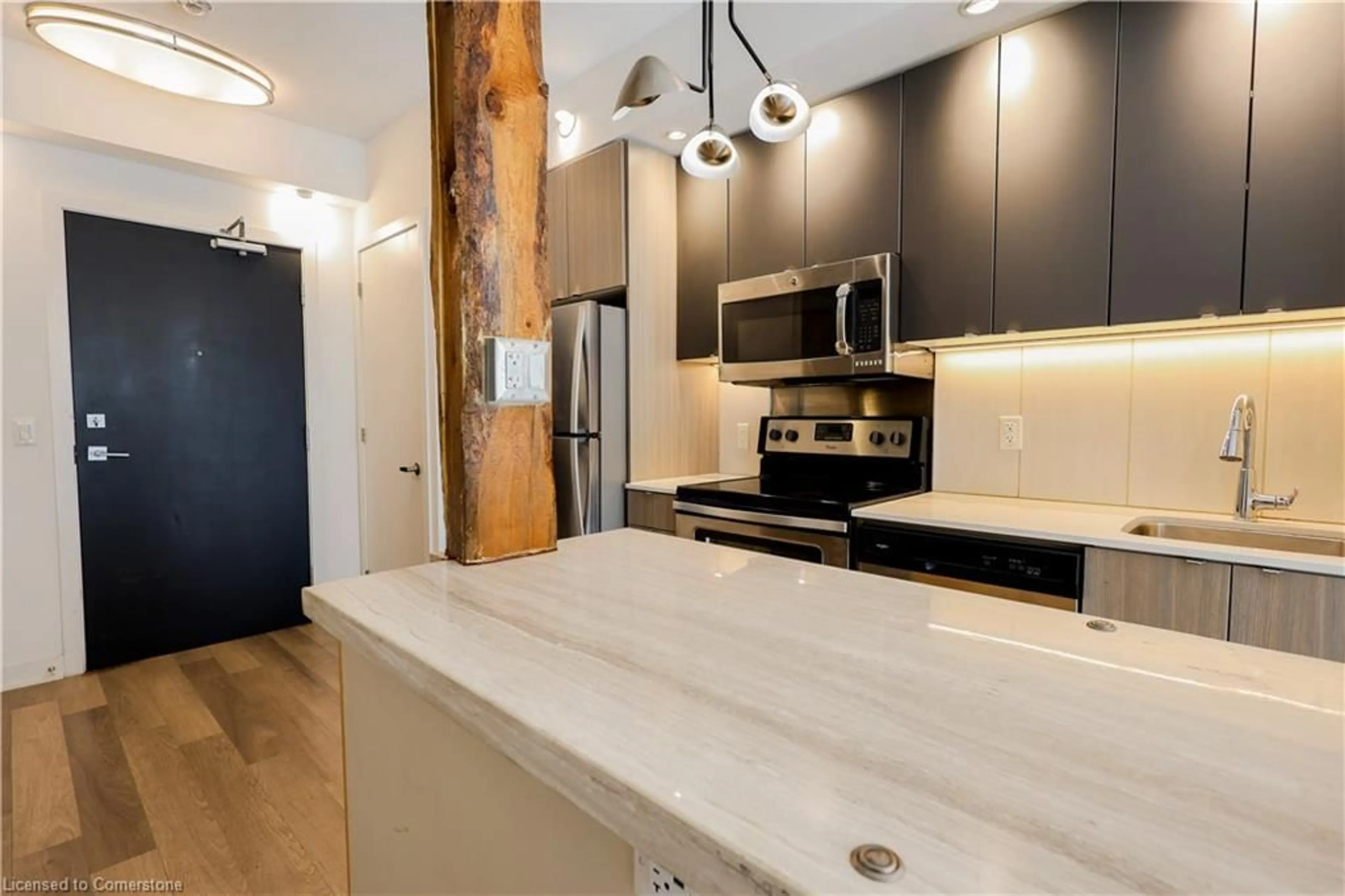 Open concept kitchen, unknown for 5240 Dundas St #B215, Burlington Ontario L7L 0J6