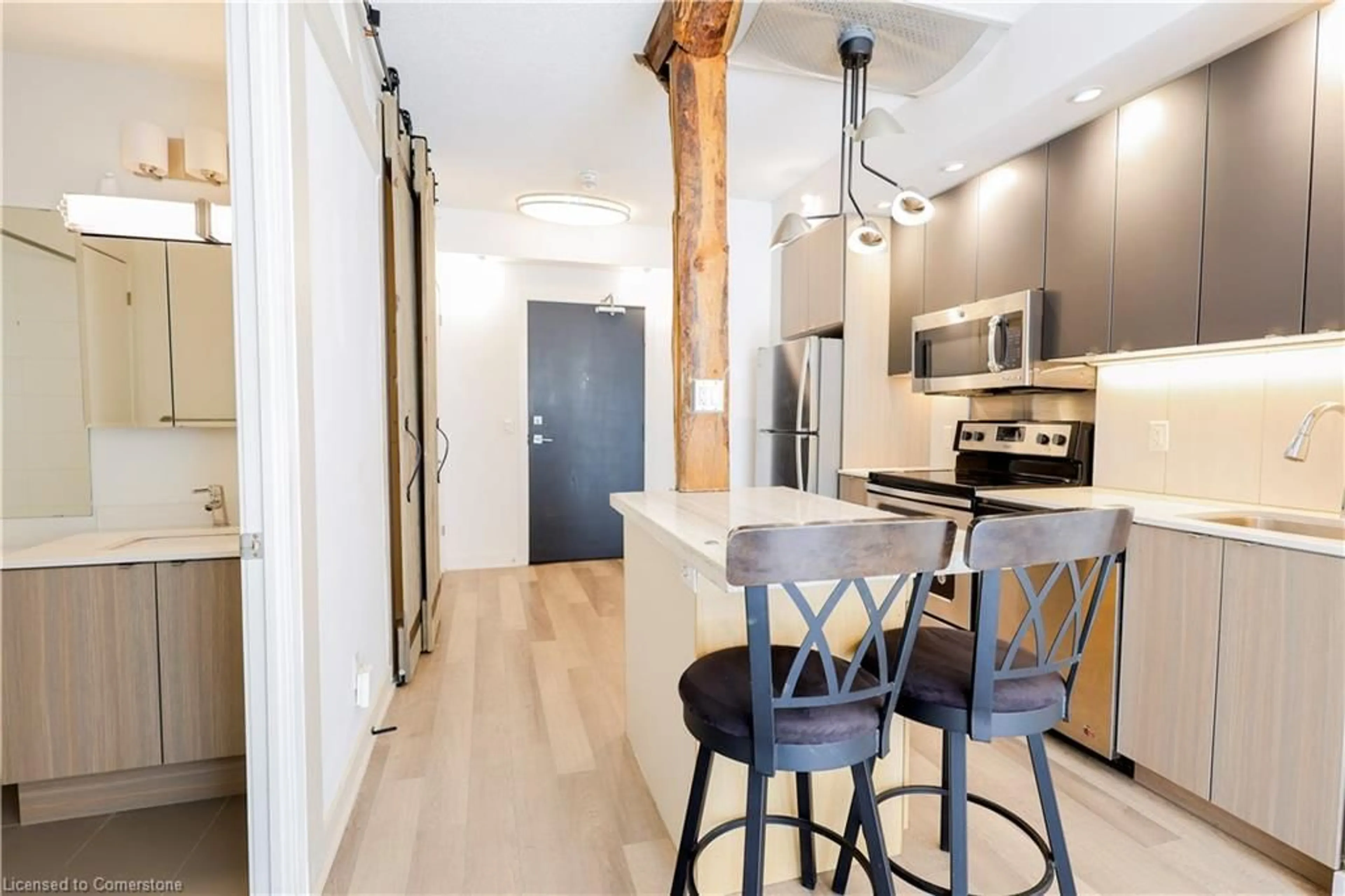 Open concept kitchen, unknown for 5240 Dundas St #B215, Burlington Ontario L7L 0J6
