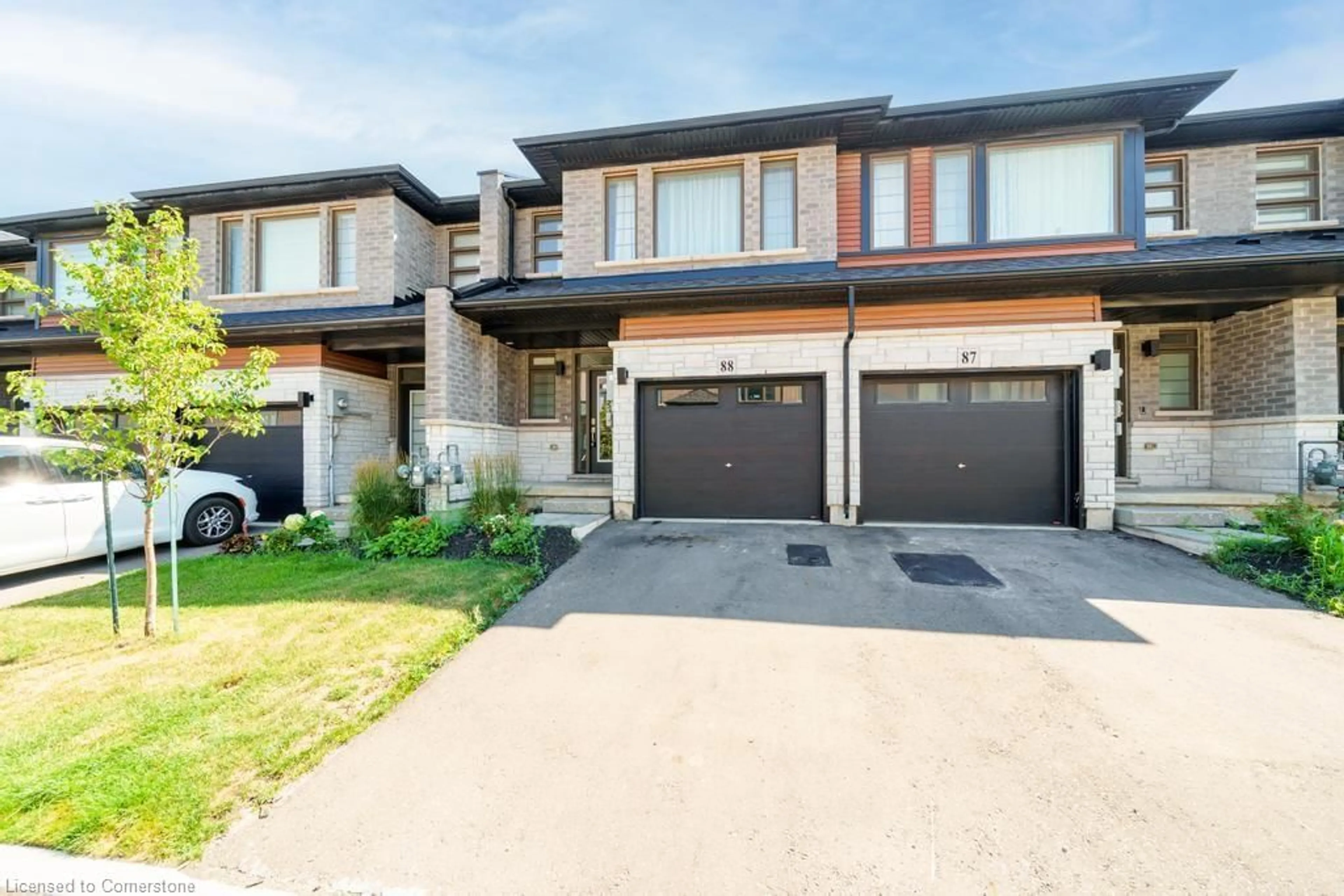 Home with brick exterior material, street for 120 Court Dr #88, Paris Ontario N3L 0N2