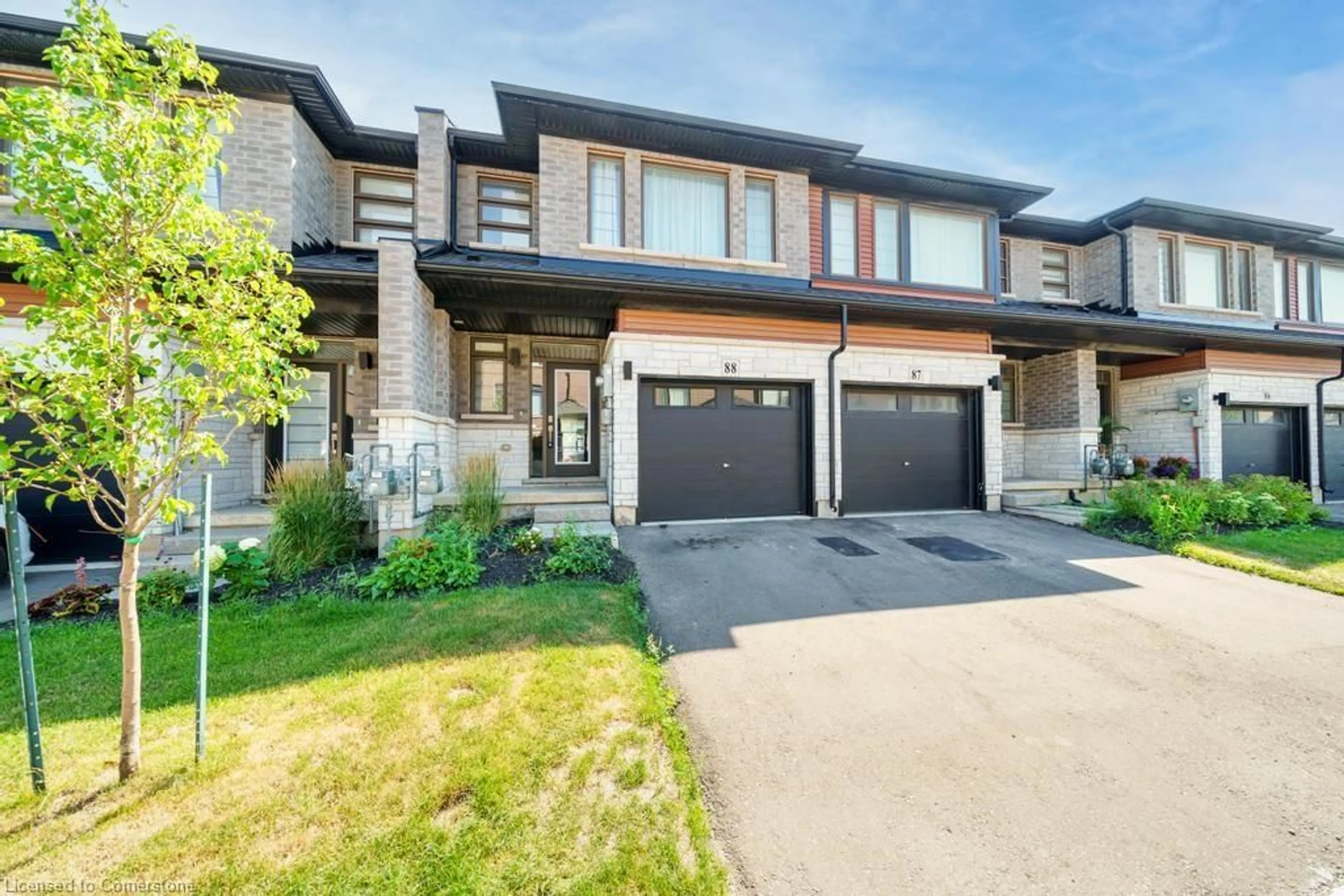 Home with brick exterior material, street for 120 Court Dr #88, Paris Ontario N3L 0N2