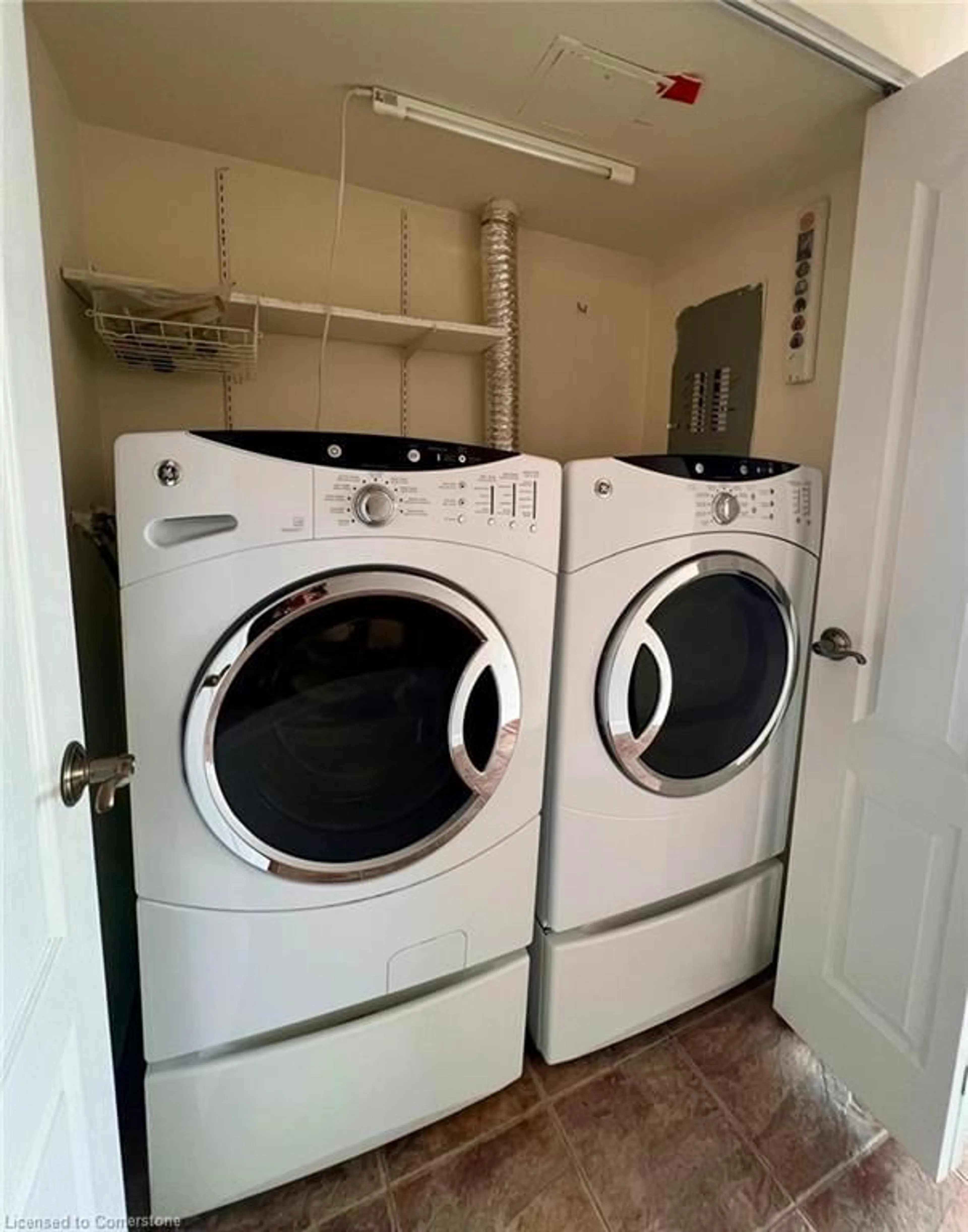 Laundry room for 7 Gale Cres #504, St. Catharines Ontario O L2R 7M8