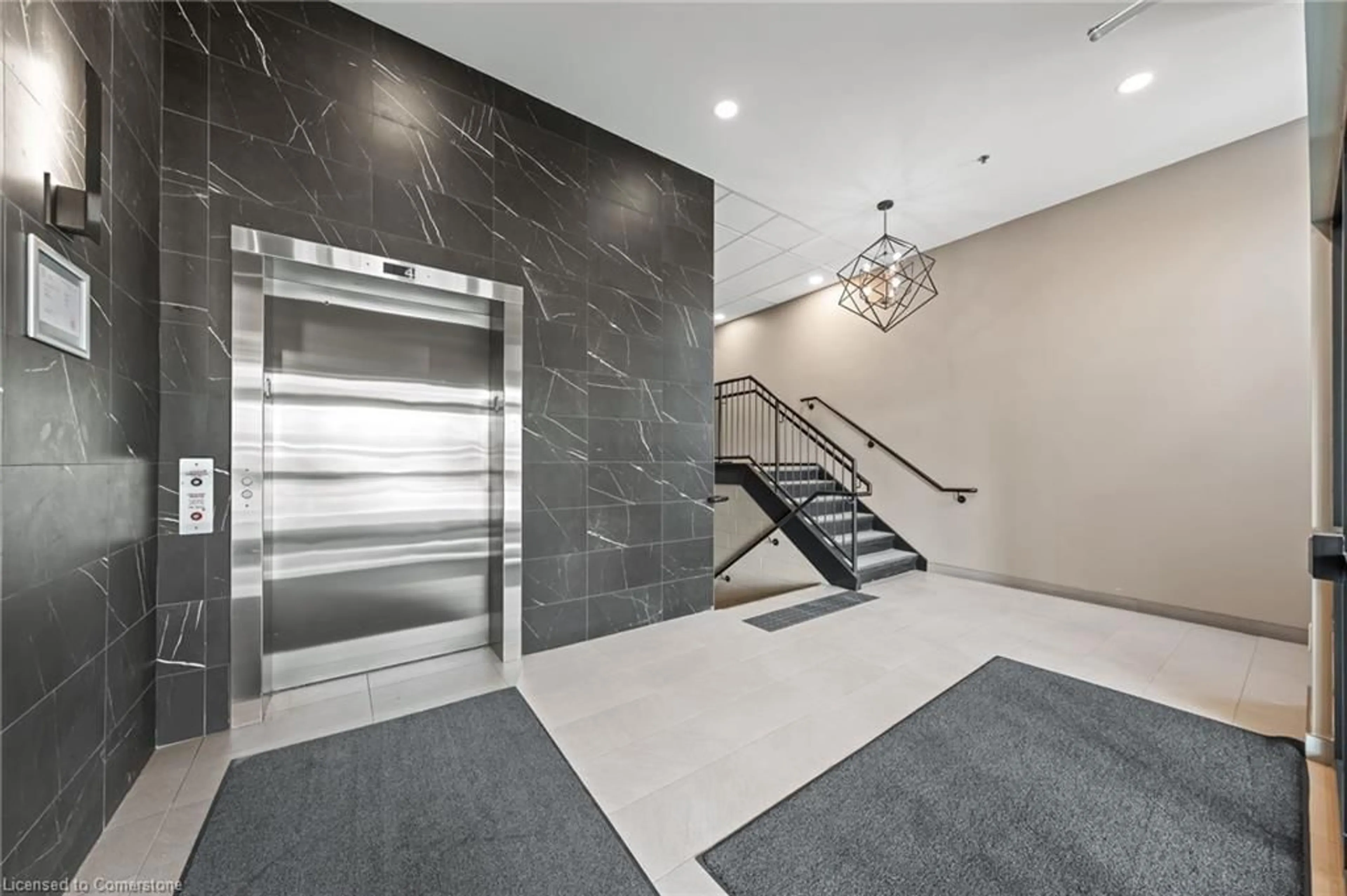 Indoor foyer for 245 Grey Silo Rd #105, Waterloo Ontario N2K 0G6