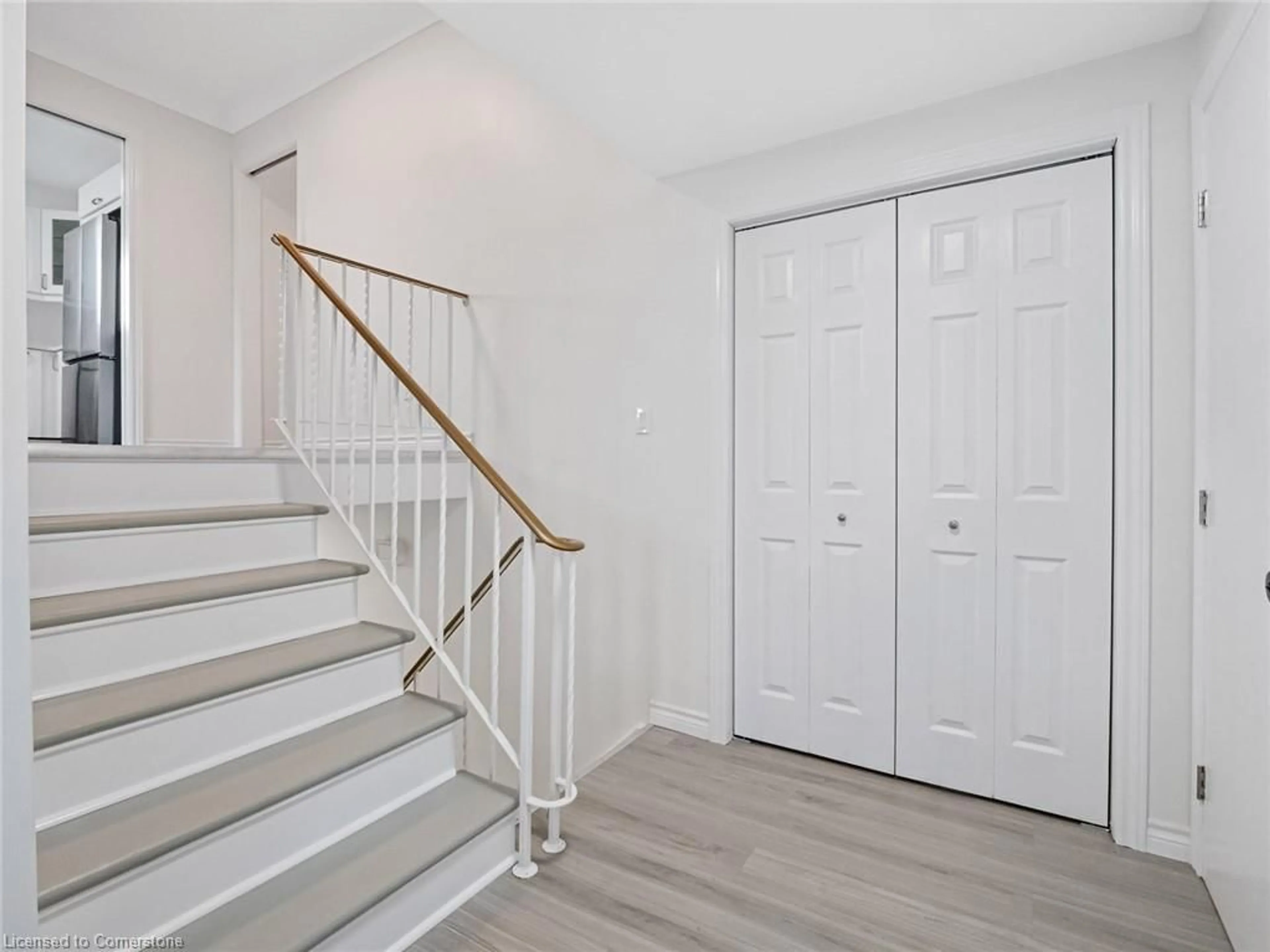 Indoor entryway for 68 Ziraldo Dr, St. Catharines Ontario L2N 6T1
