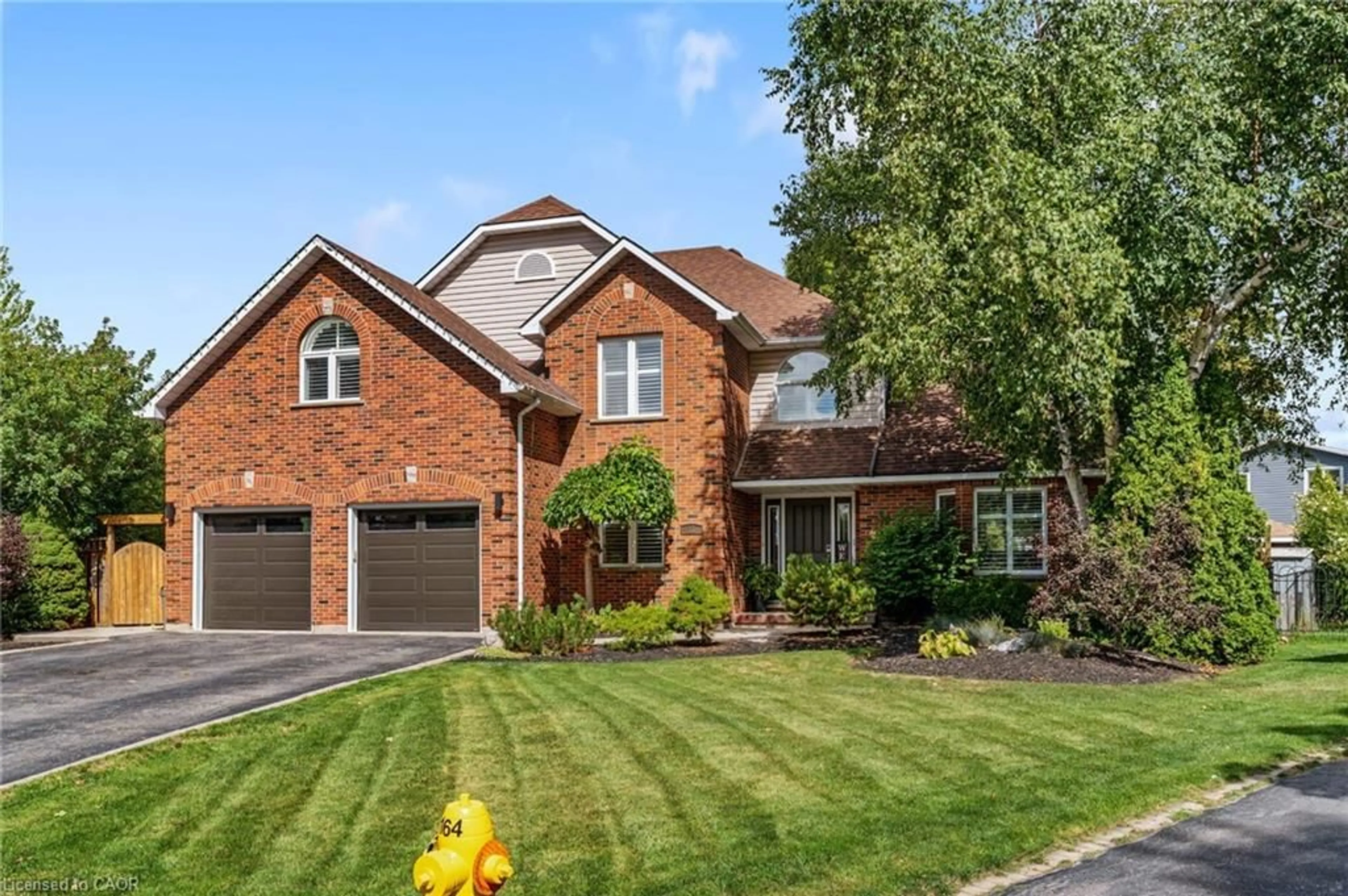 Home with brick exterior material, street for 17 Kintyre Crt, Caledonia Ontario N3W 1G8
