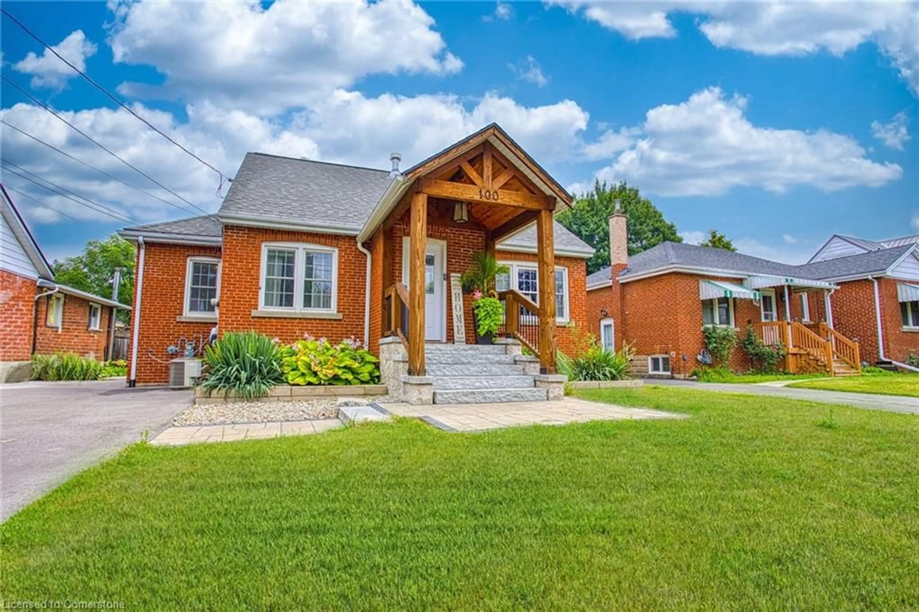 Home with brick exterior material, street for 100 Second St, Stoney Creek Ontario L8G 1Z4