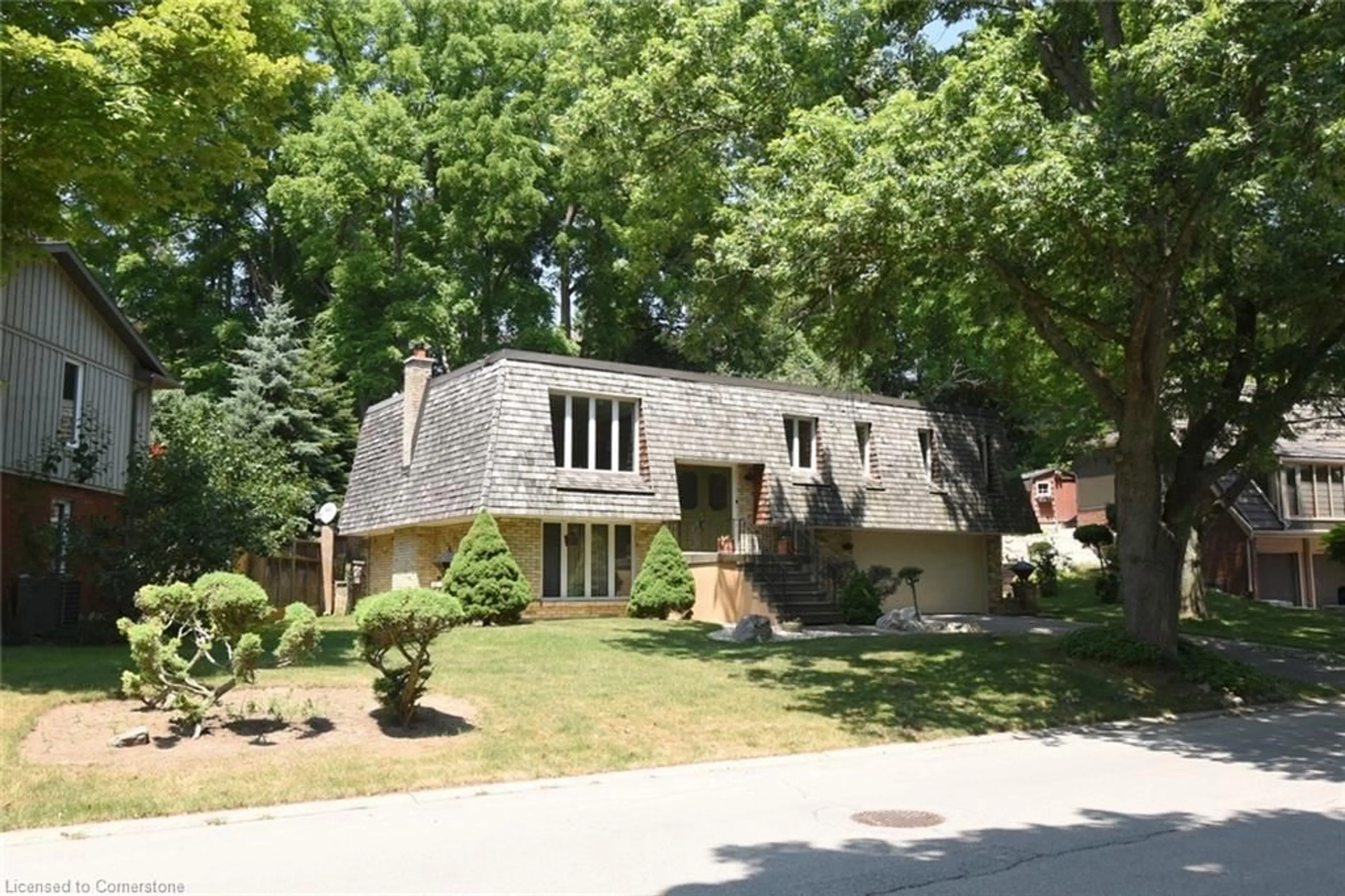 Home with brick exterior material, street for 30 Terrace Dr, Dundas Ontario L9A 2Y6