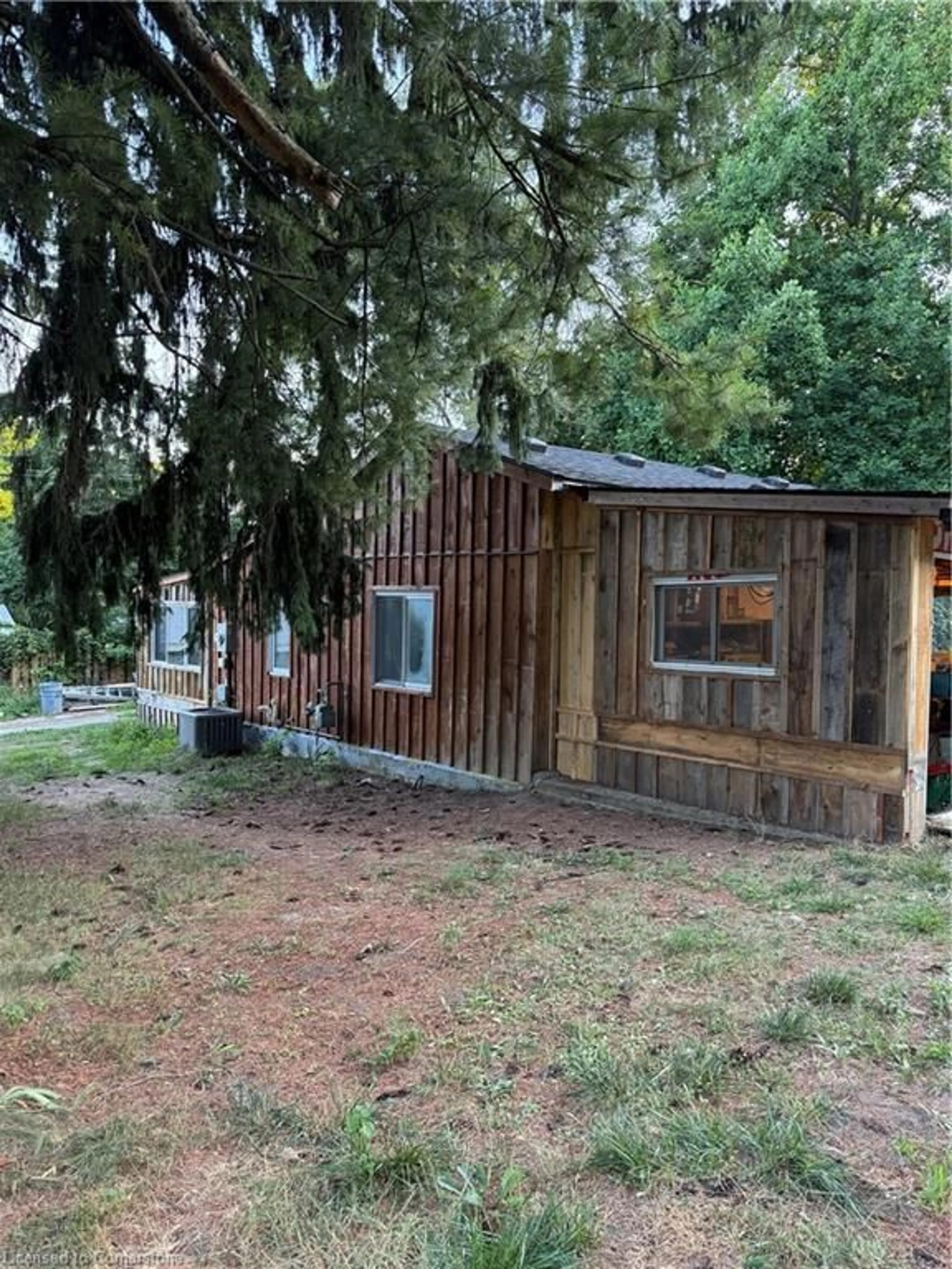 Shed for 17 Queen St, Scotland Ontario N0E 1R0