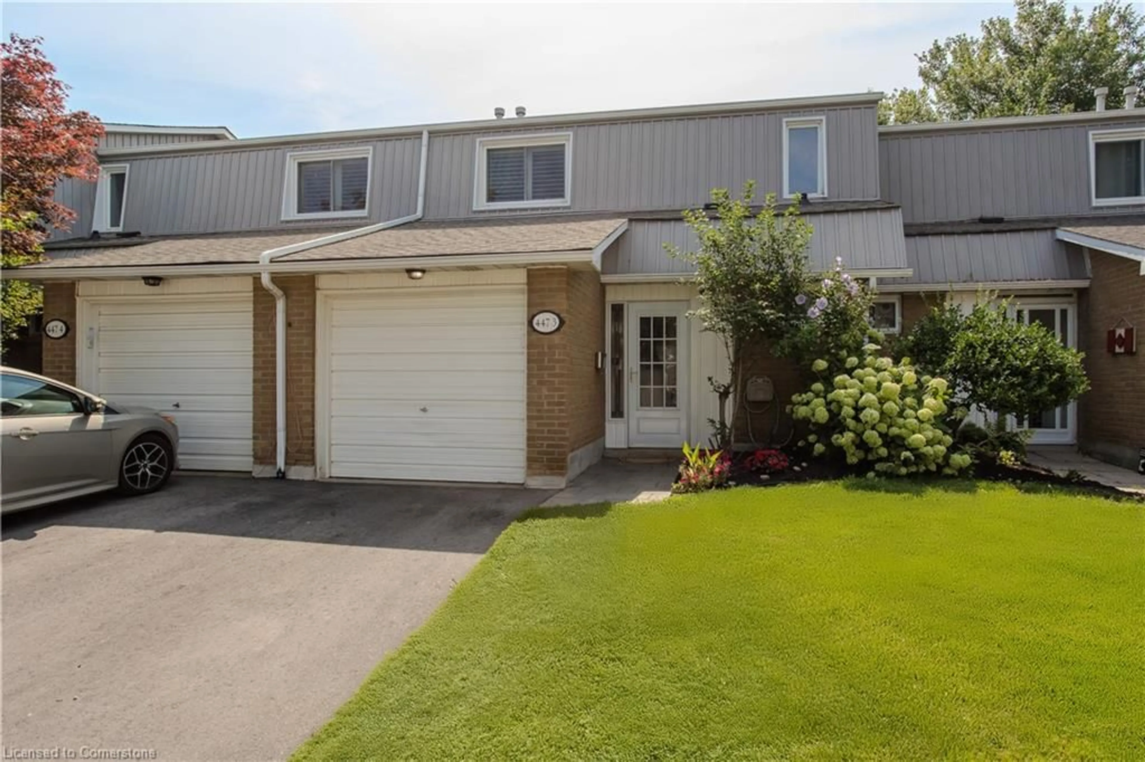 Unknown for 447 Woodview Rd #3, Burlington Ontario L7N 2Z9
