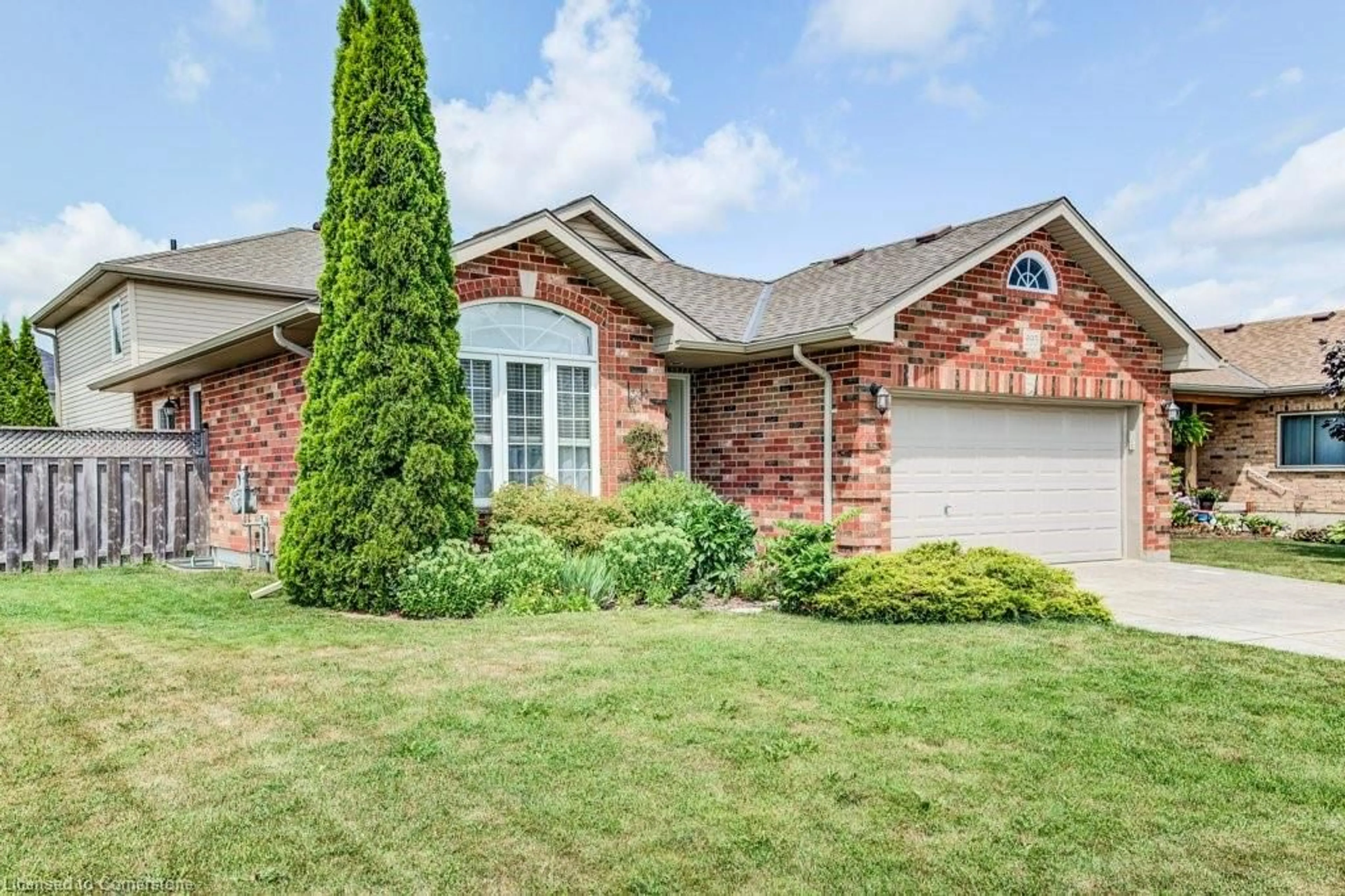 Home with brick exterior material, street for 995 Boyd Ave, Listowel Ontario N4W 3V8