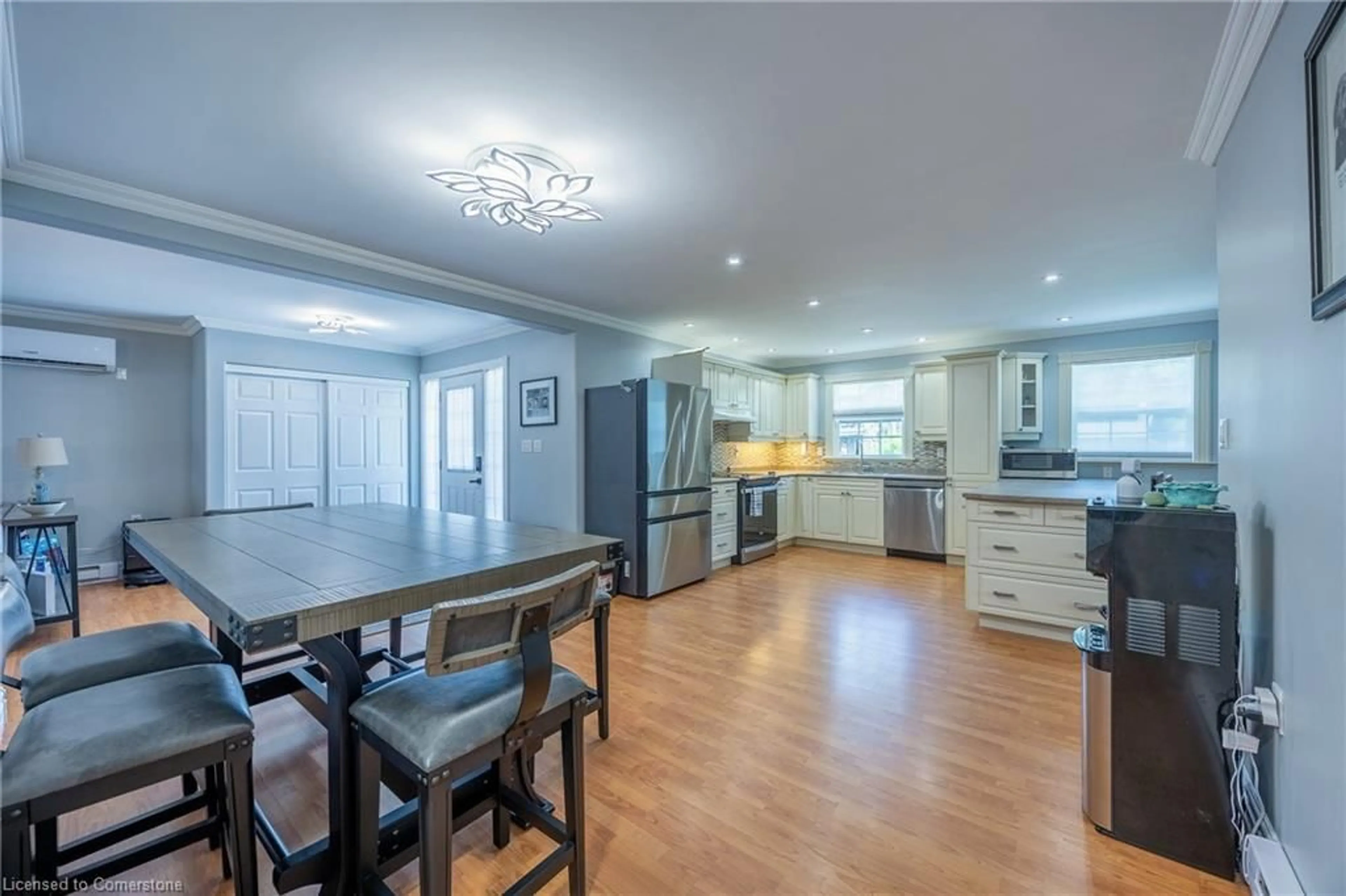 Open concept kitchen, unknown for 54 Ridgewood Dr, Turkey Point Ontario N0E 1T0