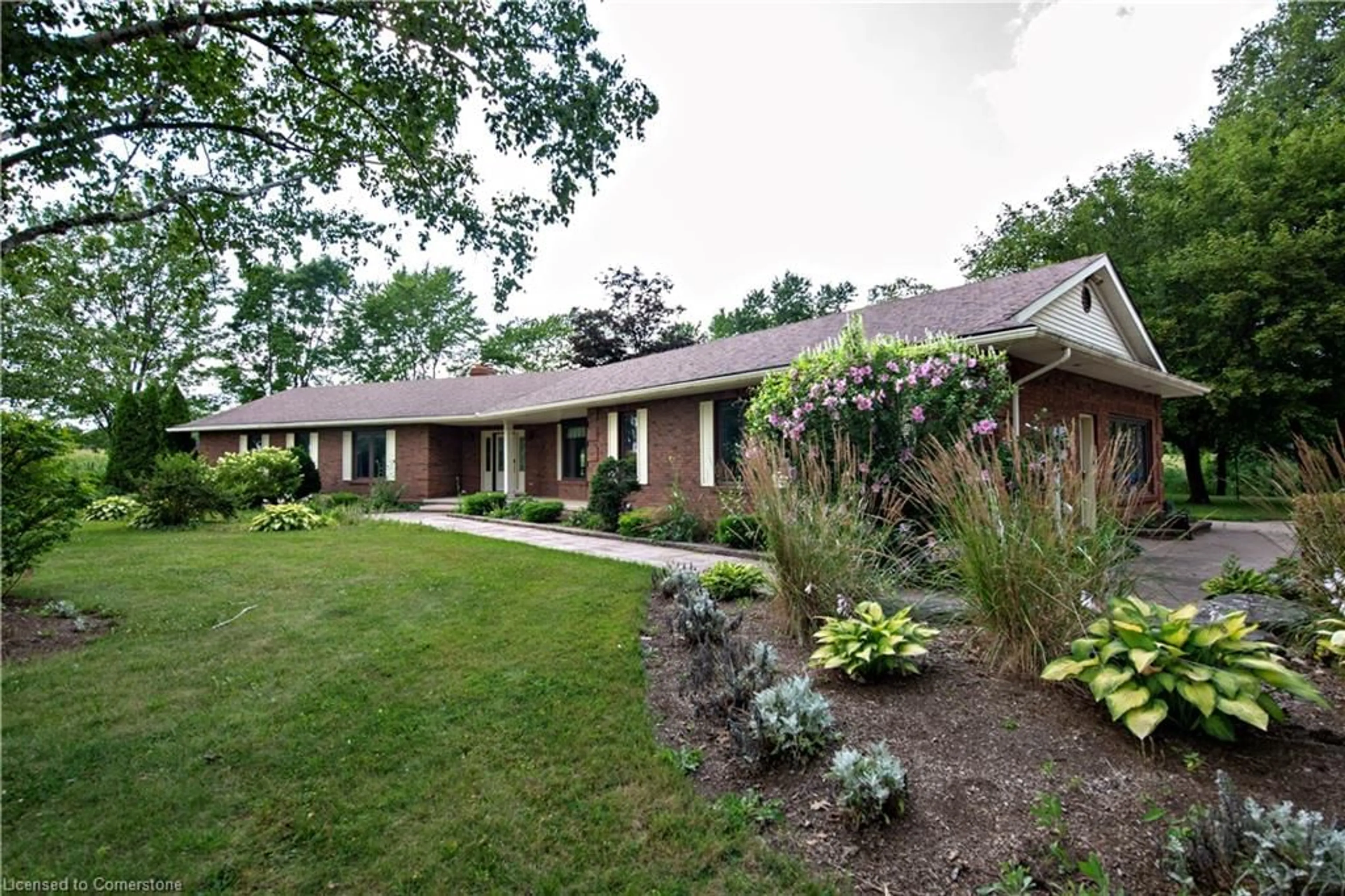 Home with brick exterior material, unknown for 1857 Hopewell Creek Rd, Breslau Ontario N0B 1M0