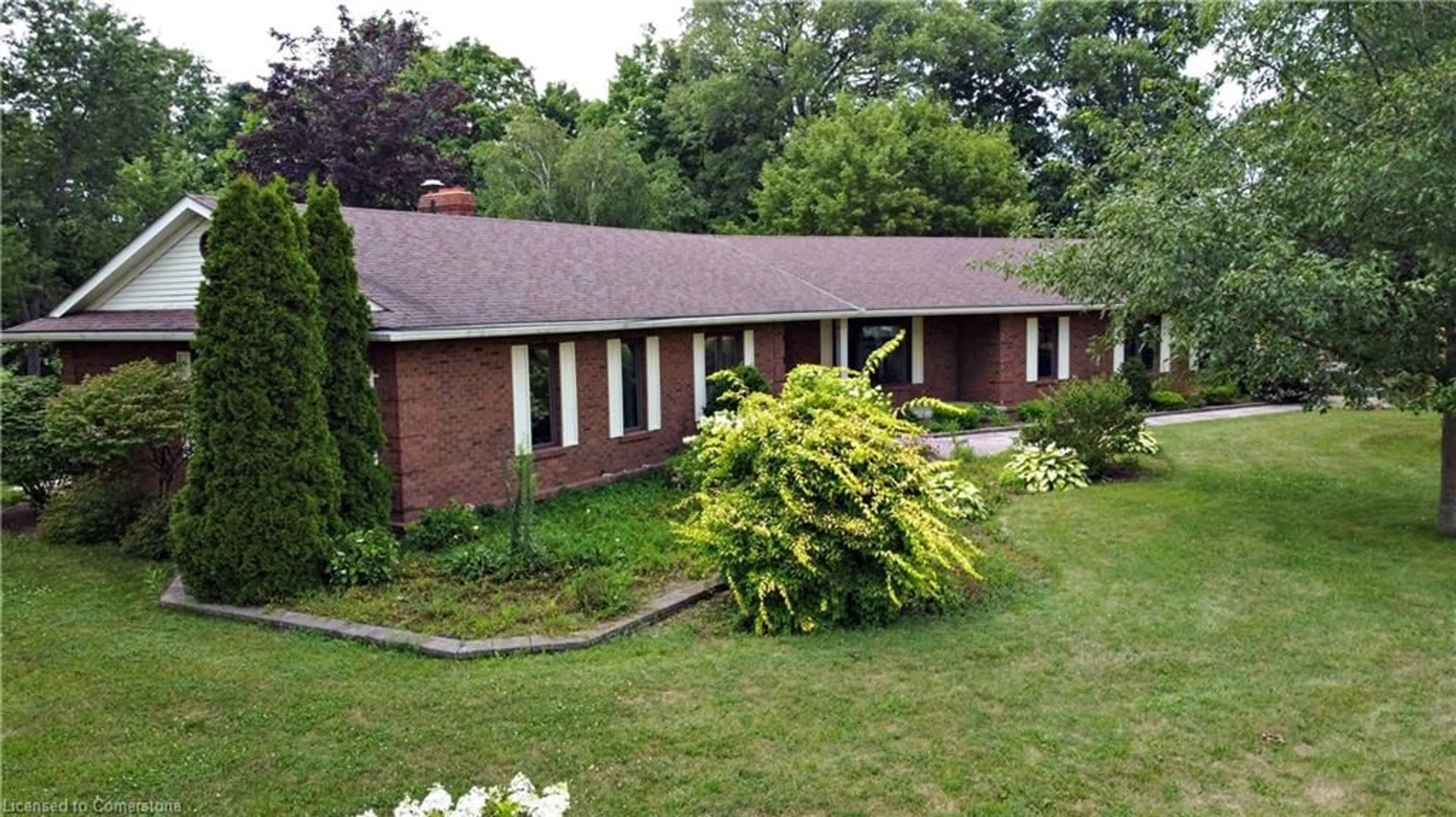 A pic from outside/outdoor area/front of a property/back of a property/a pic from drone, street for 1857 Hopewell Creek Rd, Breslau Ontario N0B 1M0